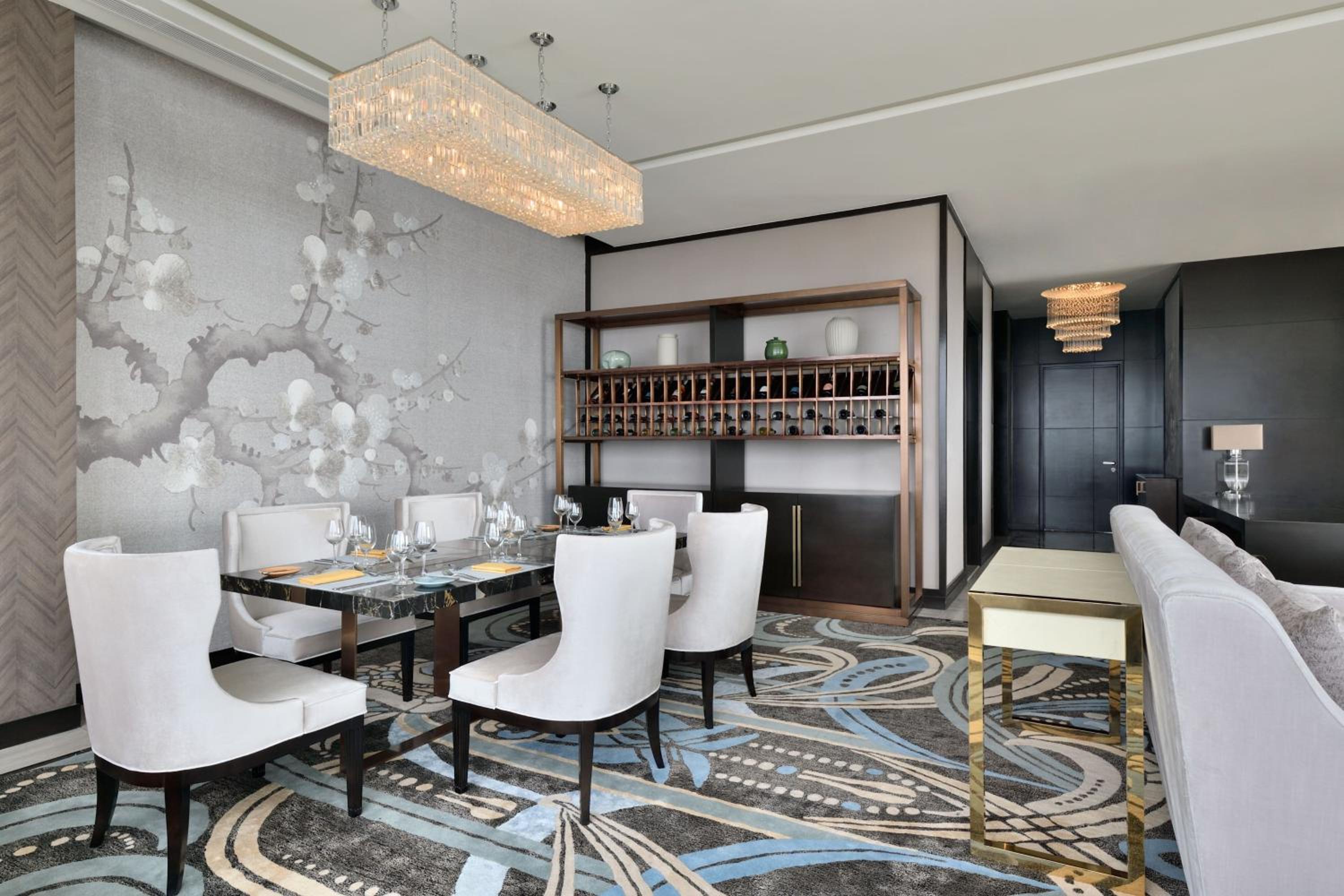 Presidential King Suite with Ocean View - Club Lounge Access with 15% spa discount per room + 15% F&B discount per room + Early check in and Late Checkout subject to availability photo 2