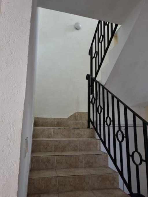 Three-Bedroom House photo 3