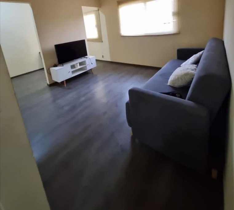 Three-Bedroom House photo 2