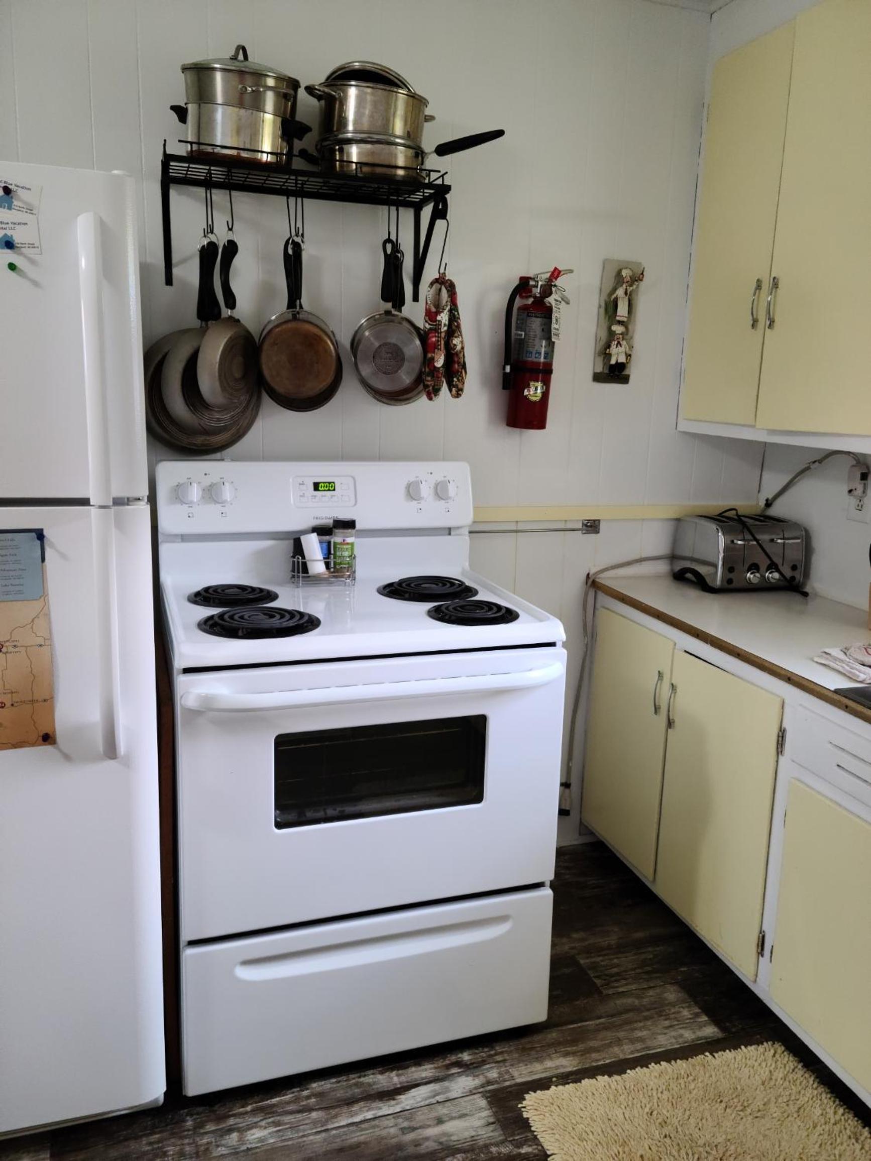 Three-Bedroom House photo 2
