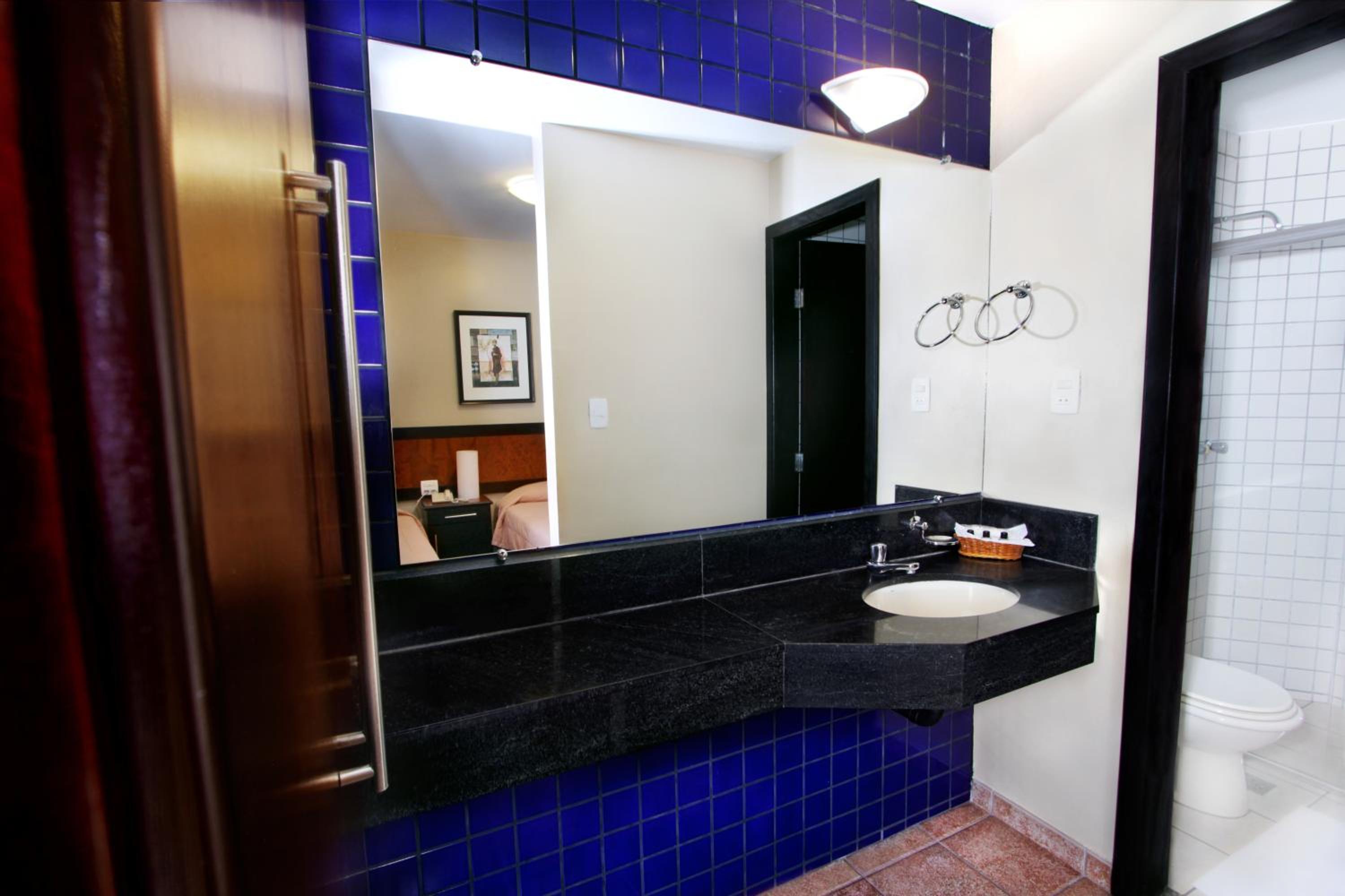 Deluxe Triple Room photo 3
