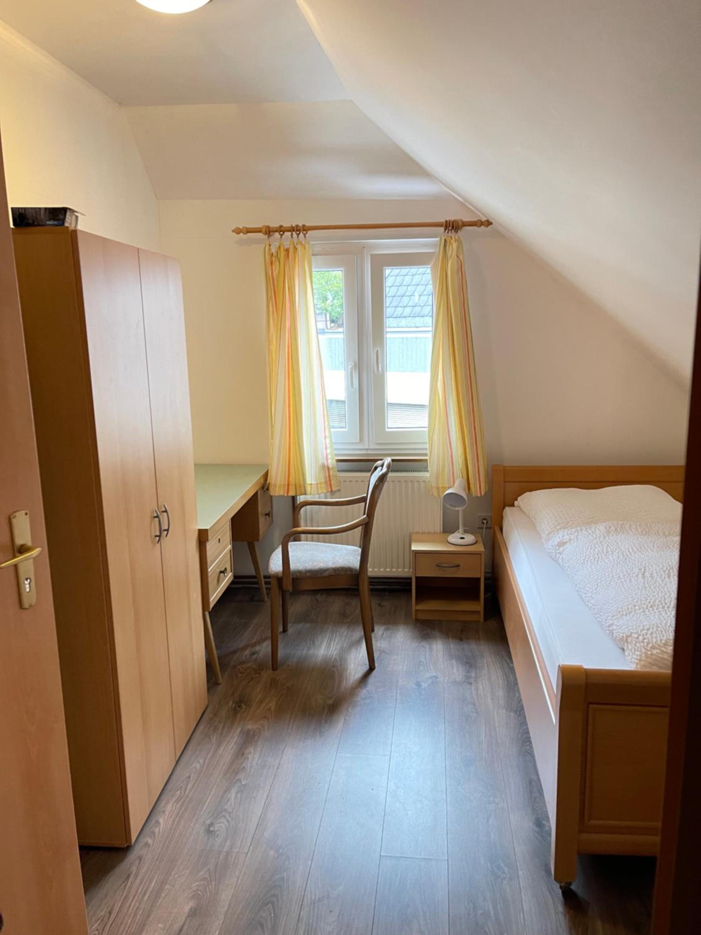 Single Room With Bathroom photo 1
