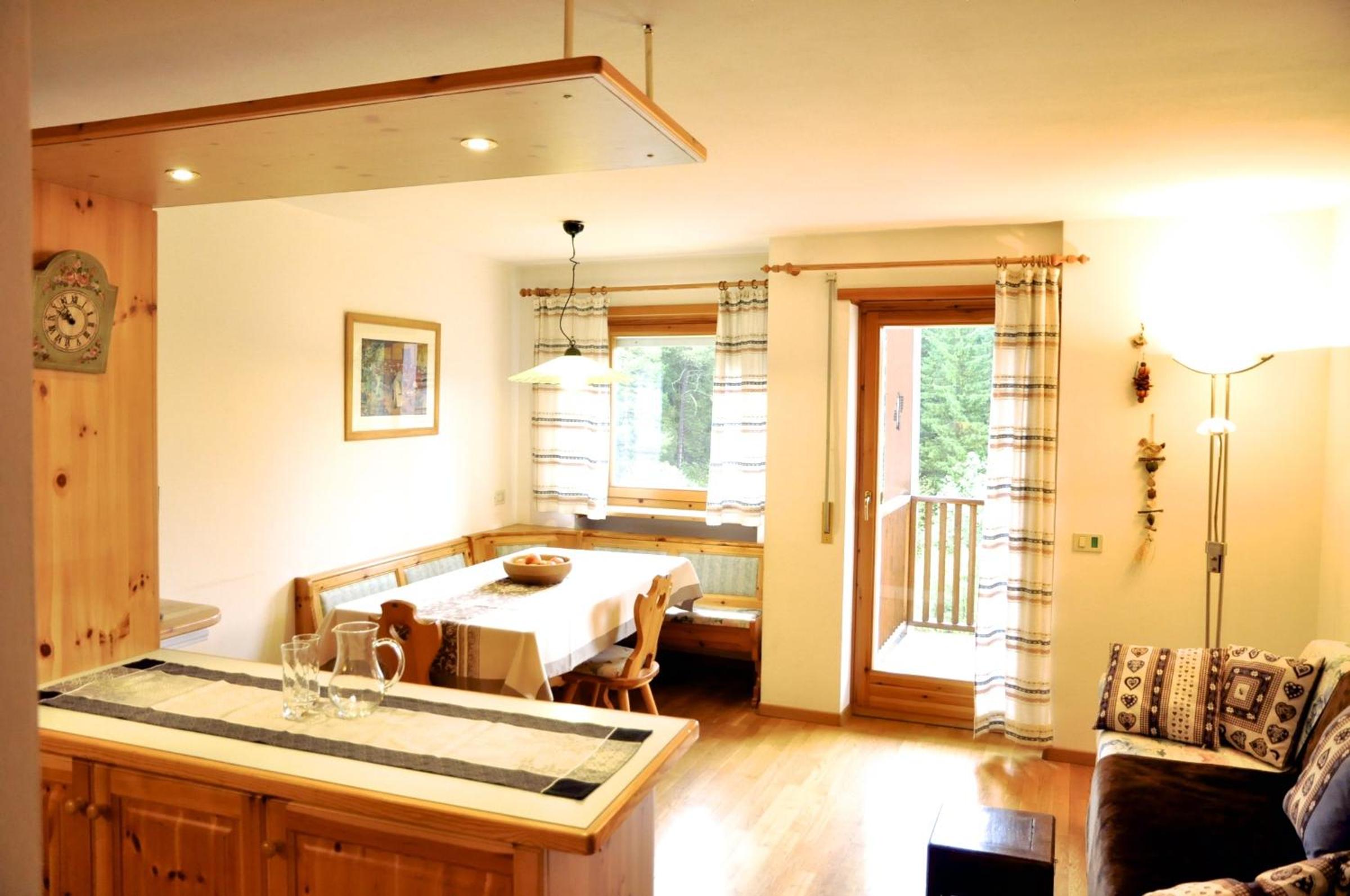 Two-Bedroom Apartment With Balcony photo 2