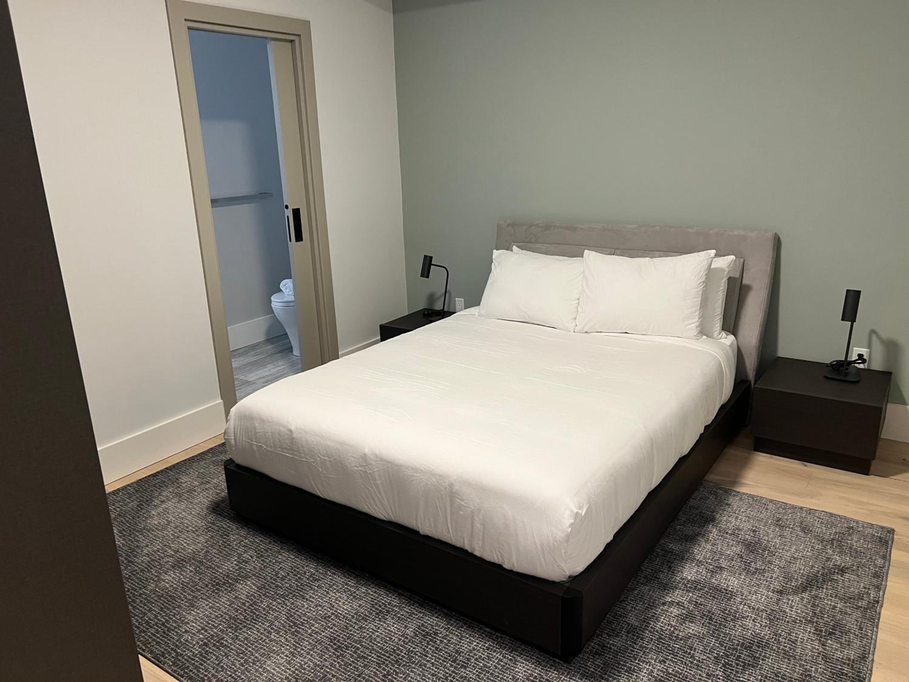 Three-Bedroom Suite photo 1