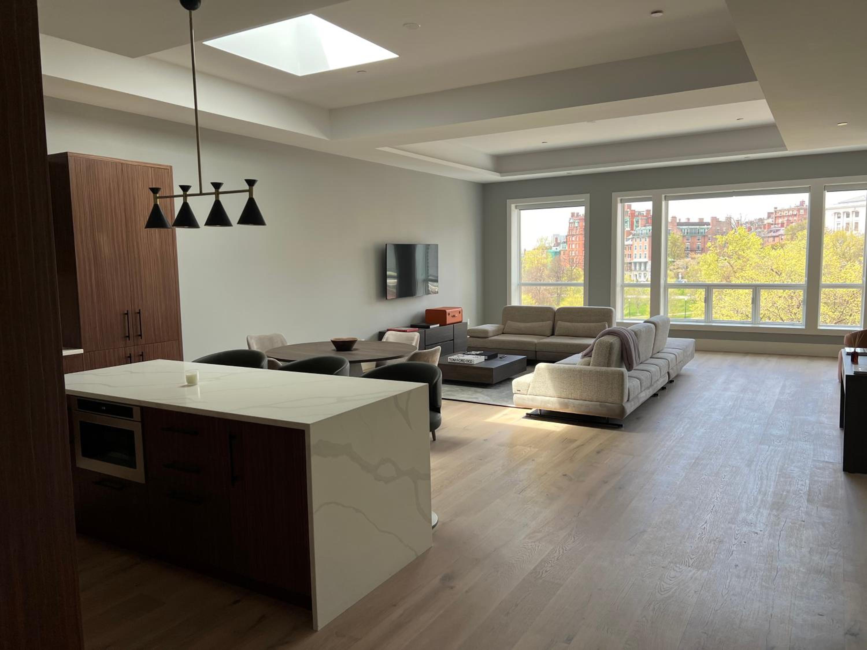 Three-Bedroom Suite photo 1