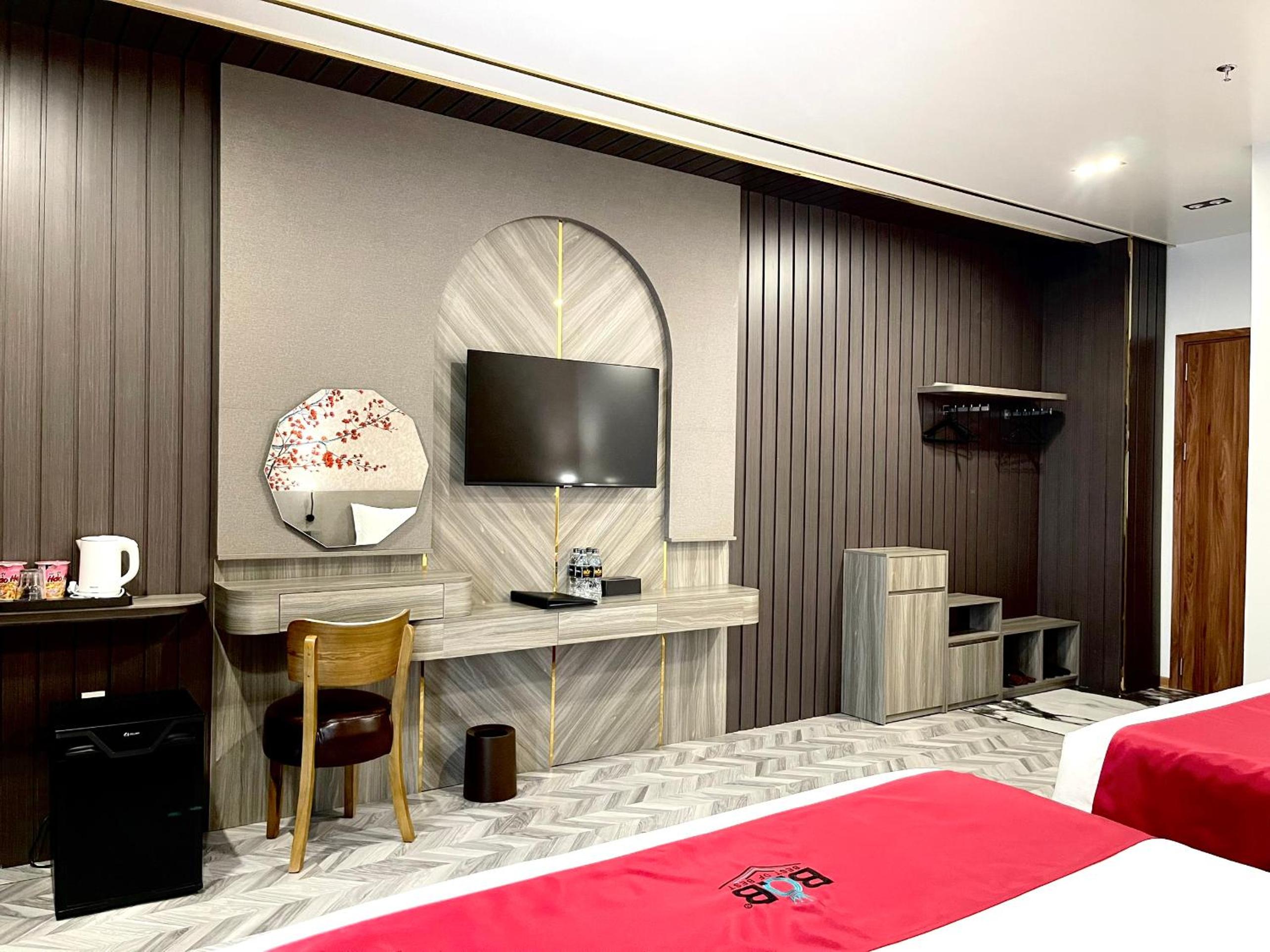 Twin Room - Photo 16