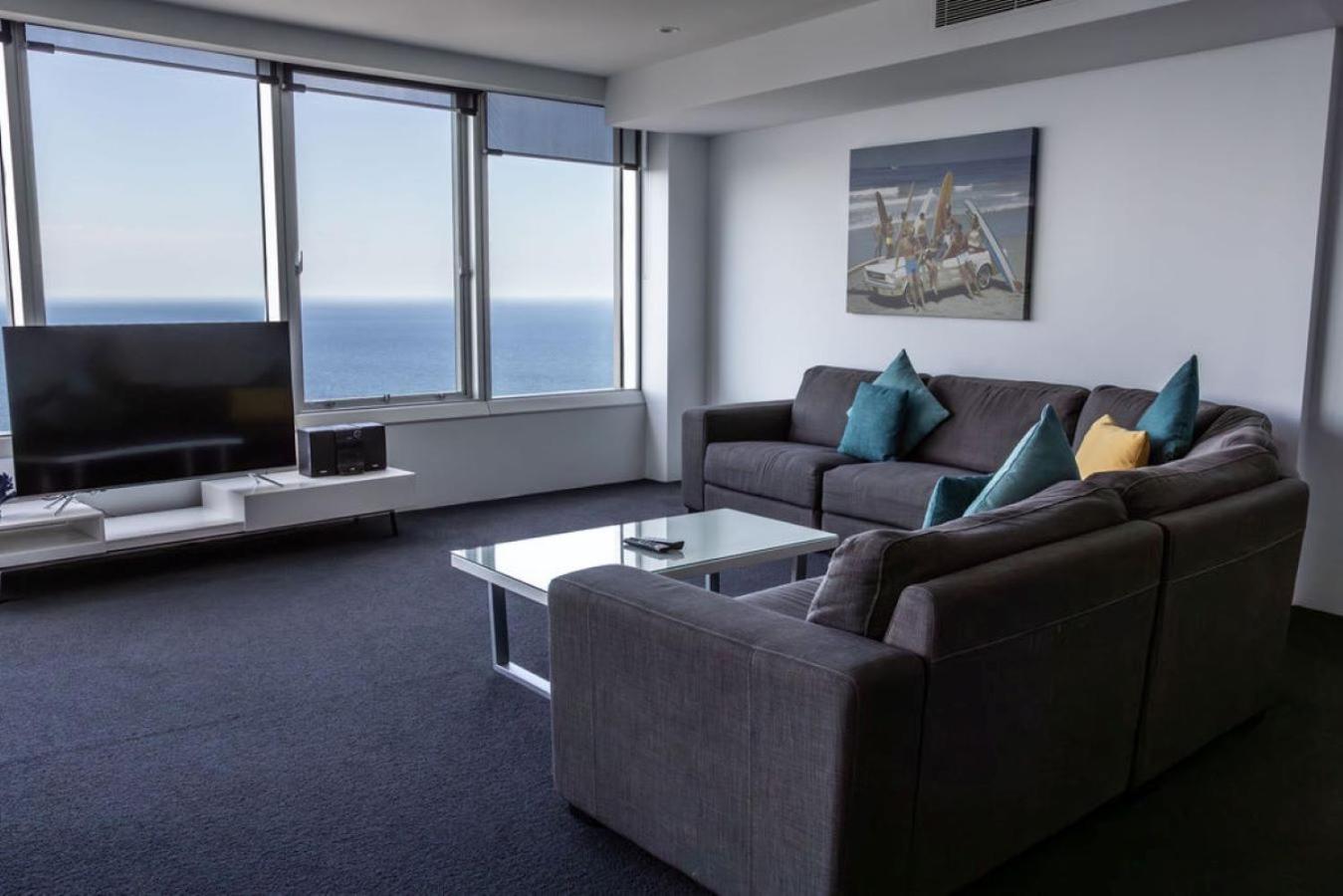 Three-Bedroom Ocean Spa Apartment