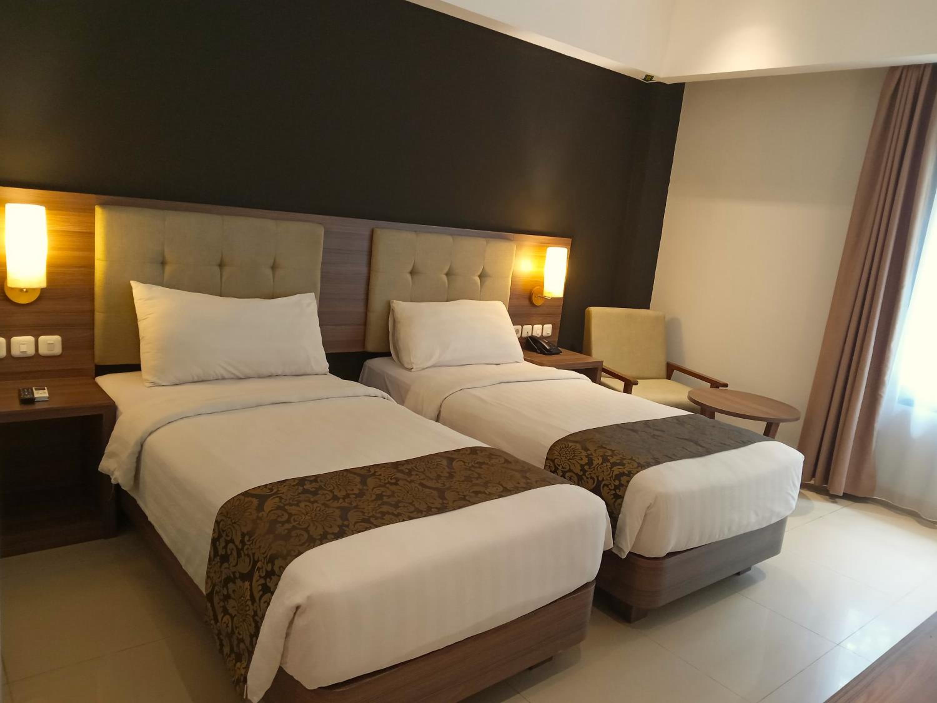 Deluxe Twin Room - Photo 6