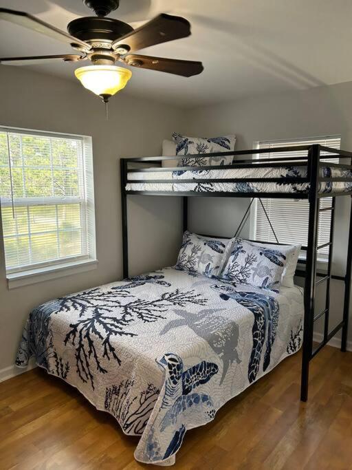 Two-Bedroom House photo 1