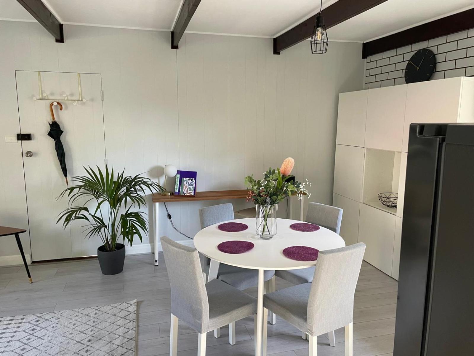 Deluxe One-Bedroom Apartment with Garden View photo 3
