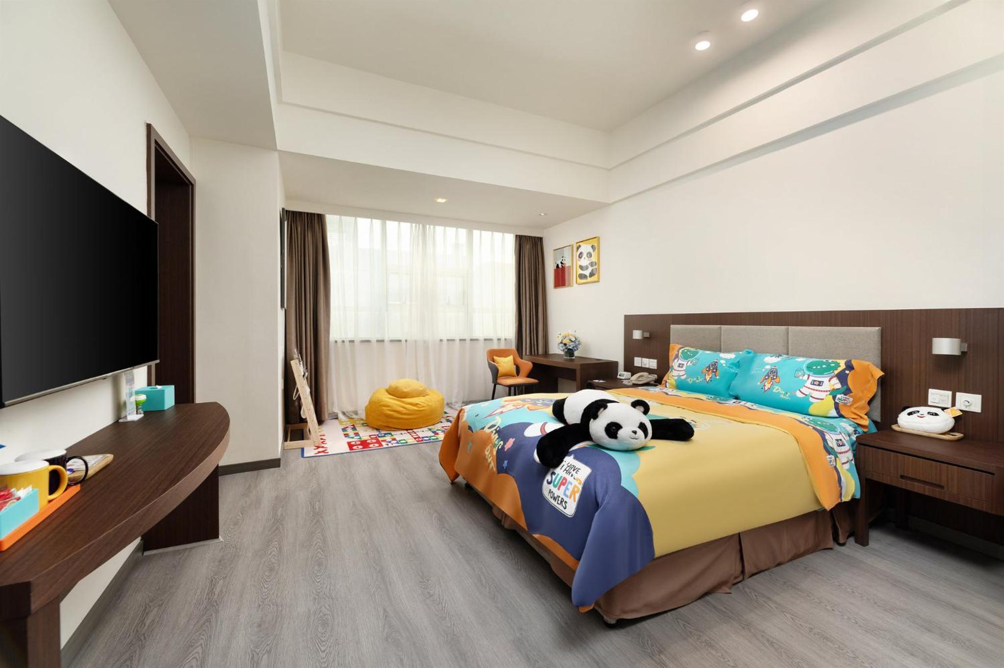 Queen Suite - Photo 4
