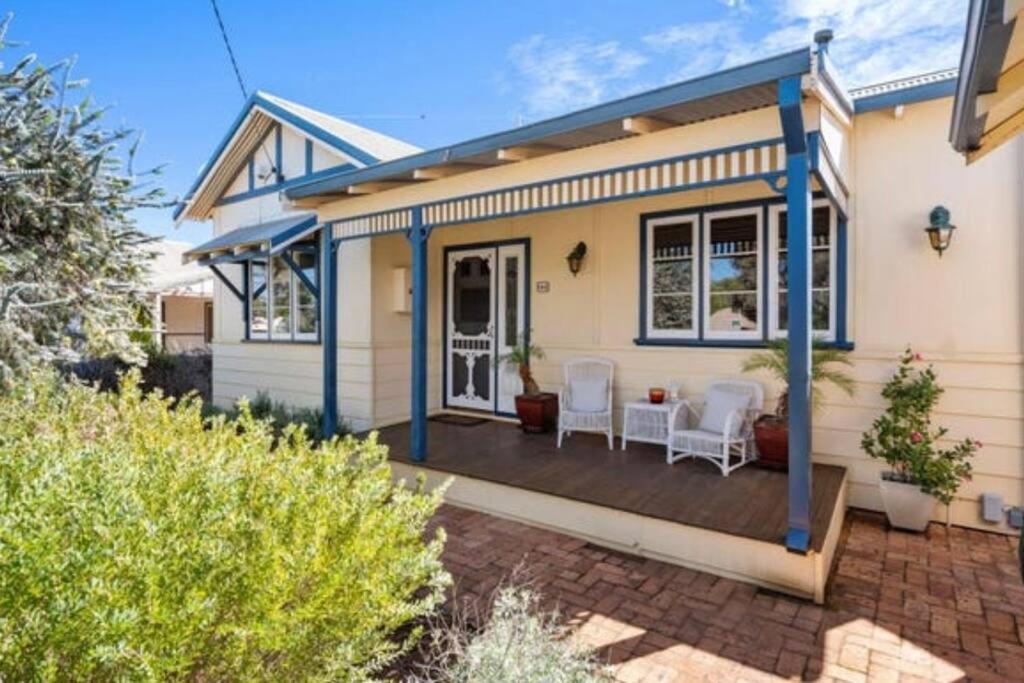 Four-Bedroom House photo 1