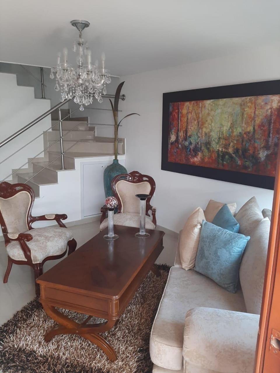 One-Bedroom House photo 1