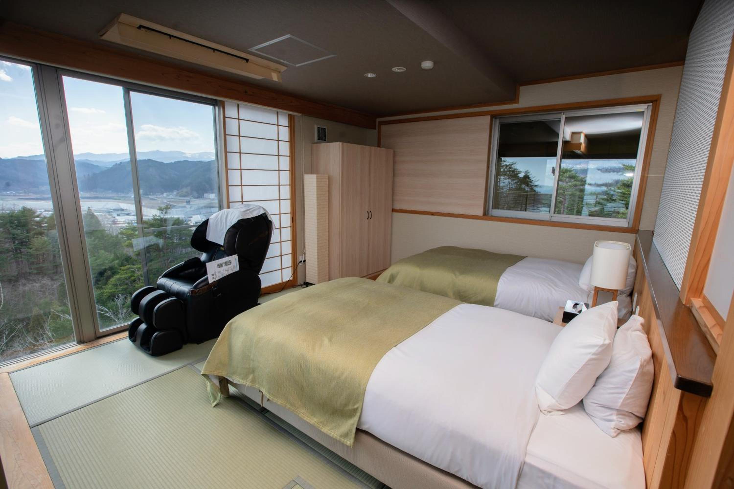 Suite with Tatami Area and Open-Air Bath - Ocean View