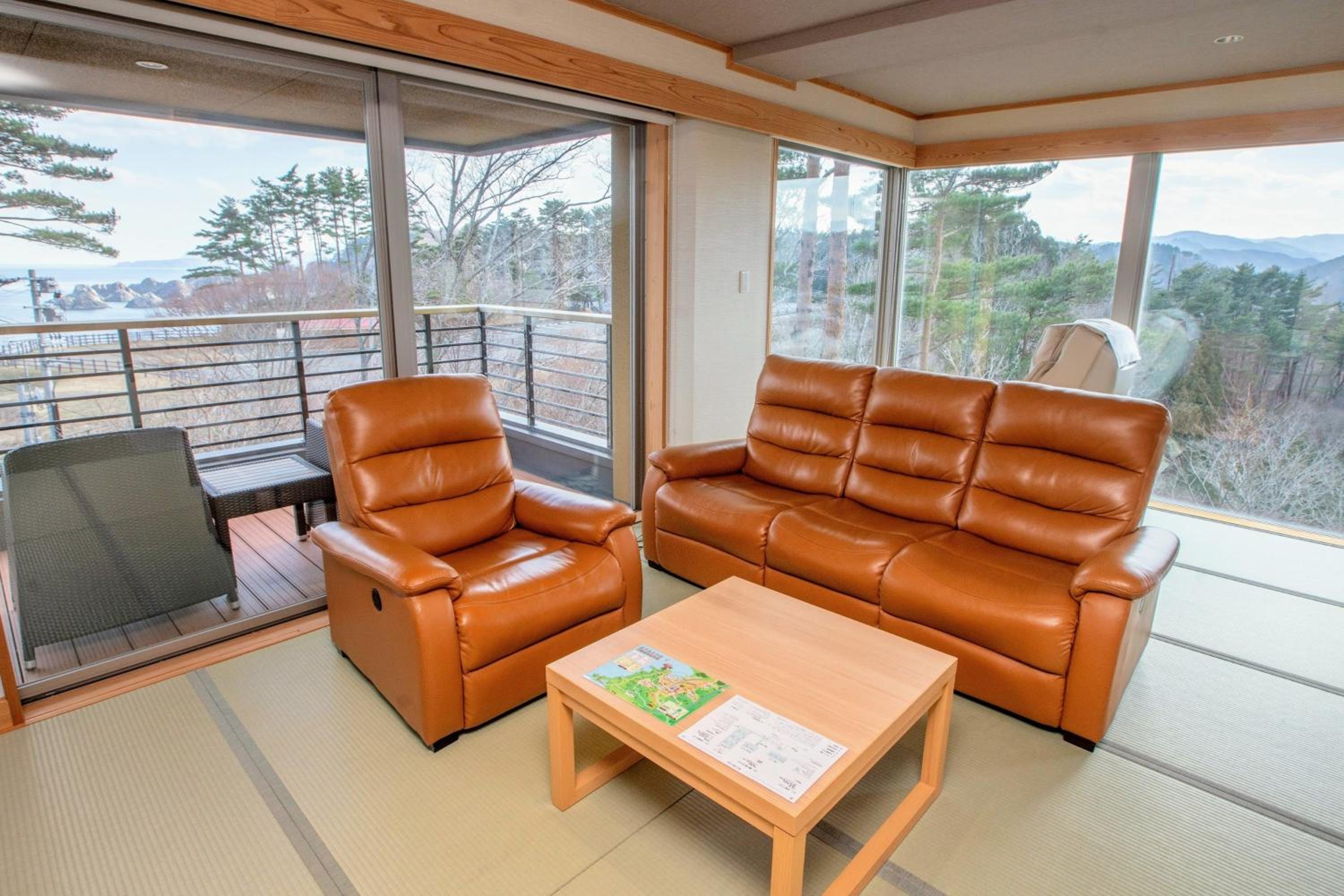 Japanese-Style Superior Room with Tatami Area and Open-Air Bath - Ocean View