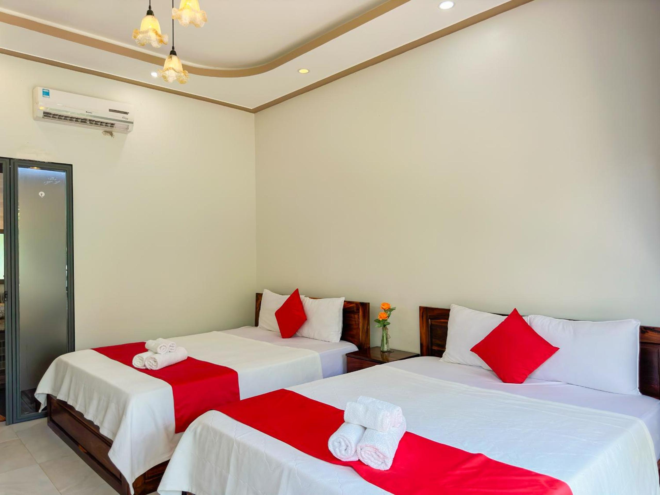 Quadruple Room with Lake View