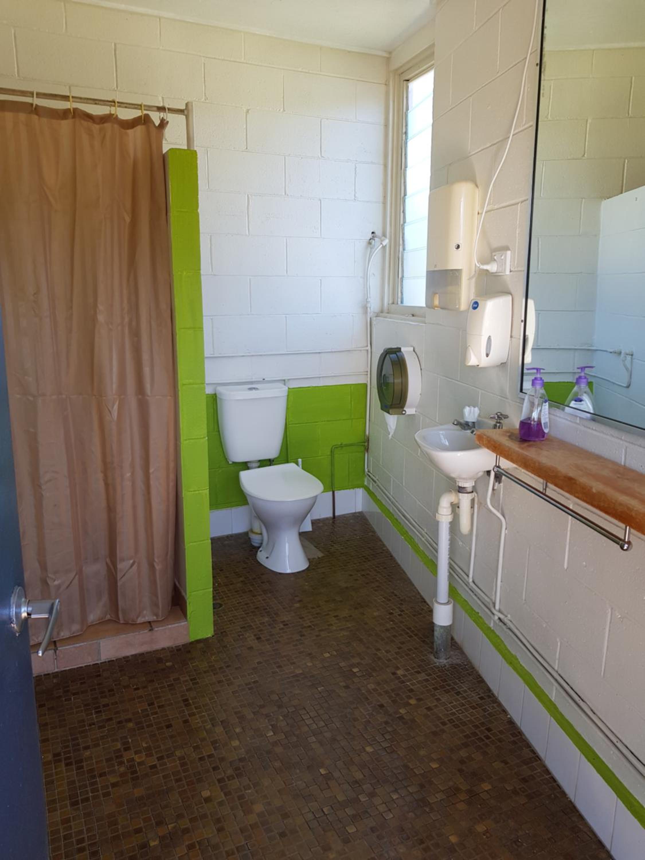 Single Room photo 3