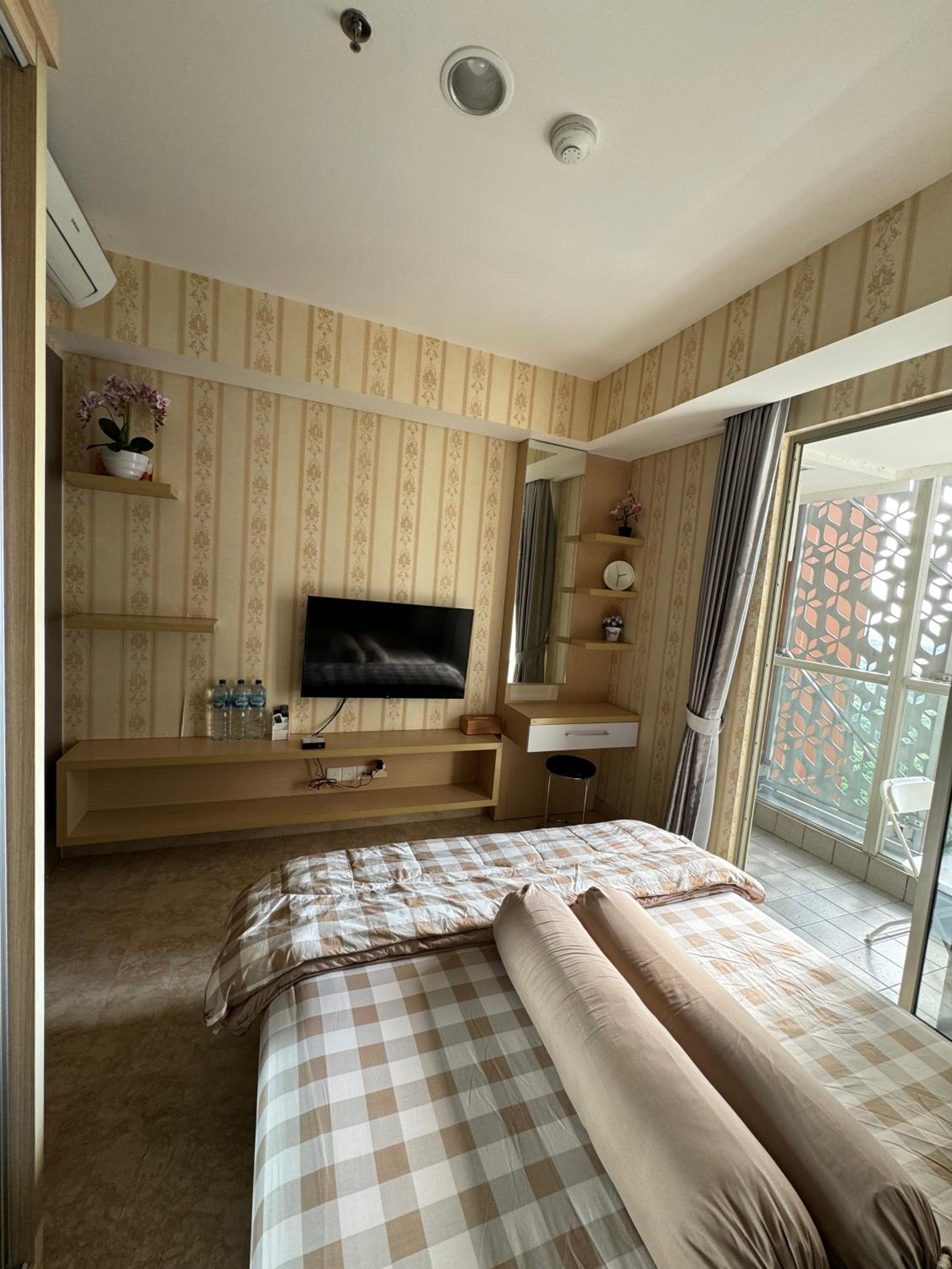 One-Bedroom Apartment - Photo 6