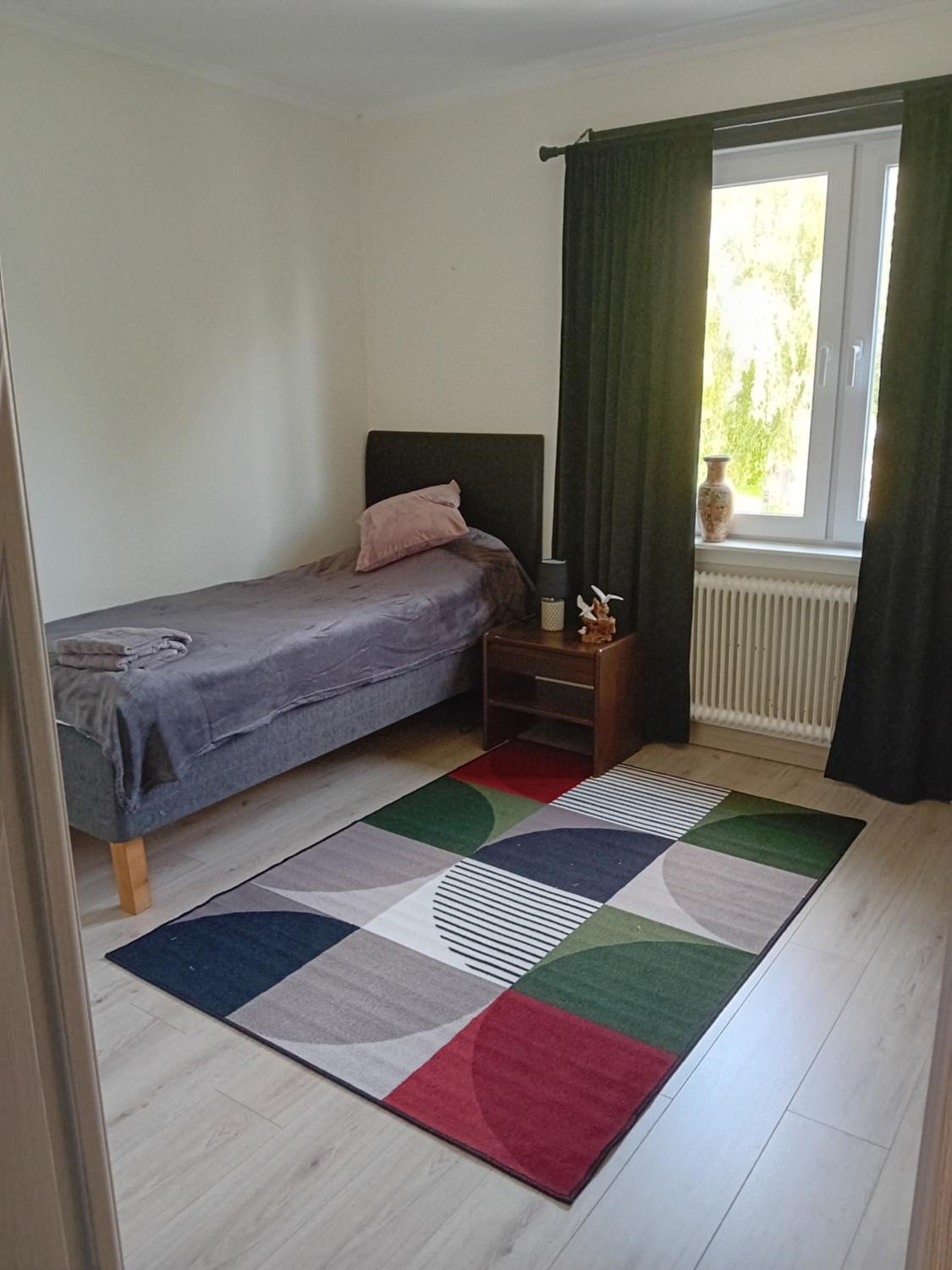 One-Bedroom Apartment photo 2