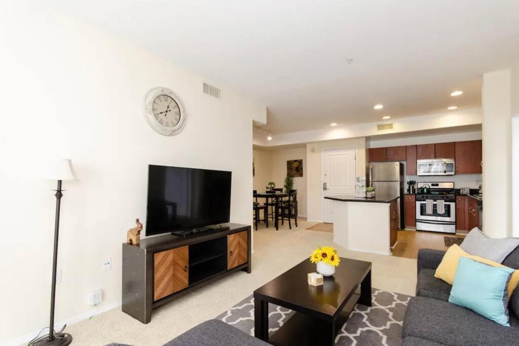 Apartment photo 2