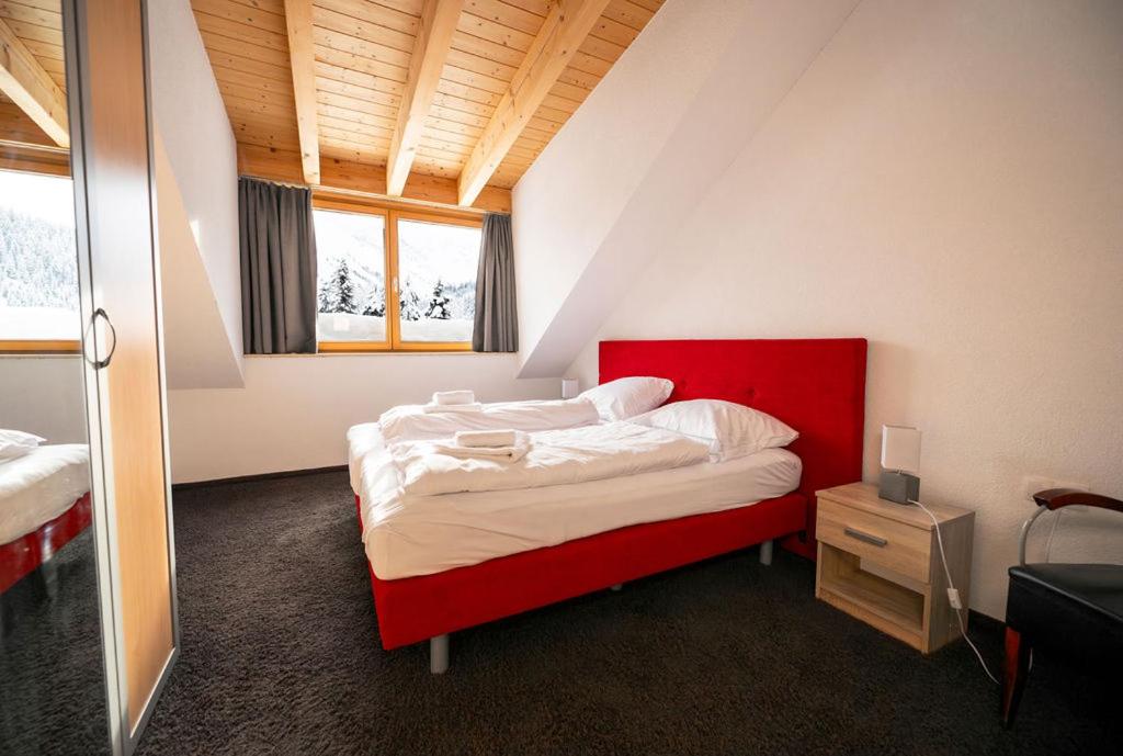 Four-Bedroom Penthouse Apartment photo 2