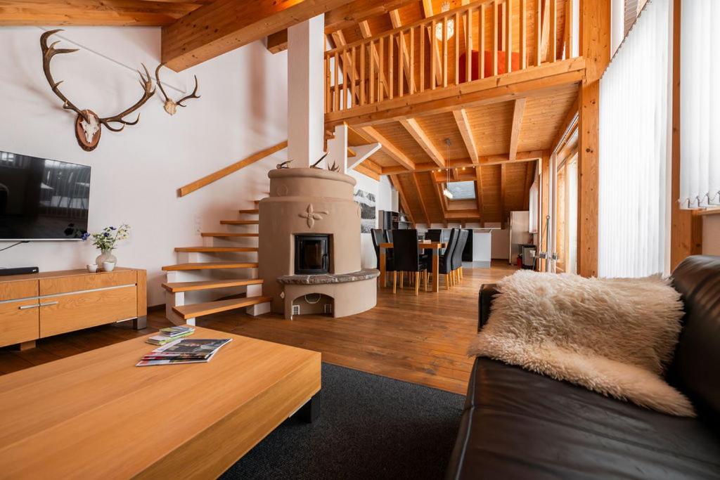 Penthouse Apartment with Balcony photo 3