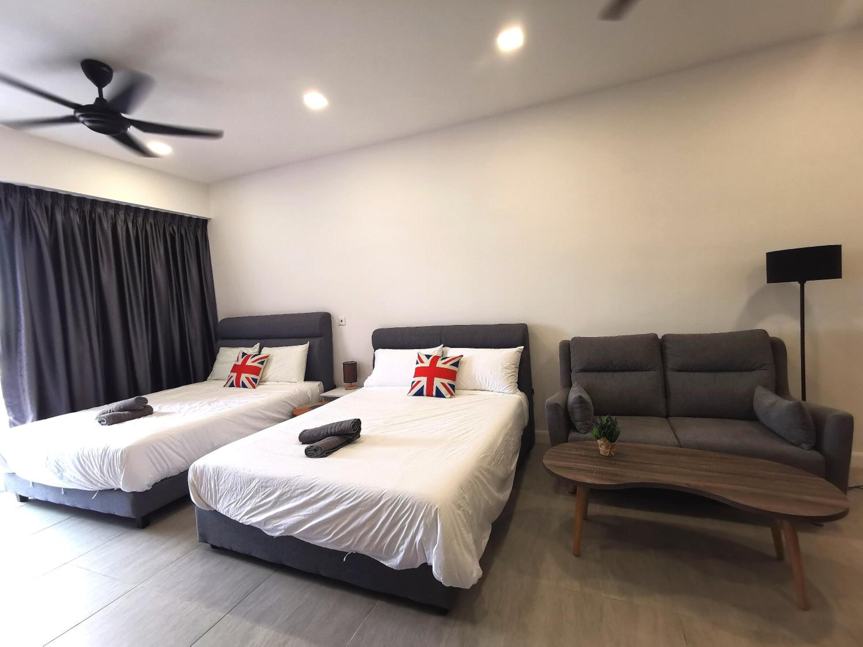 Deluxe Studio
