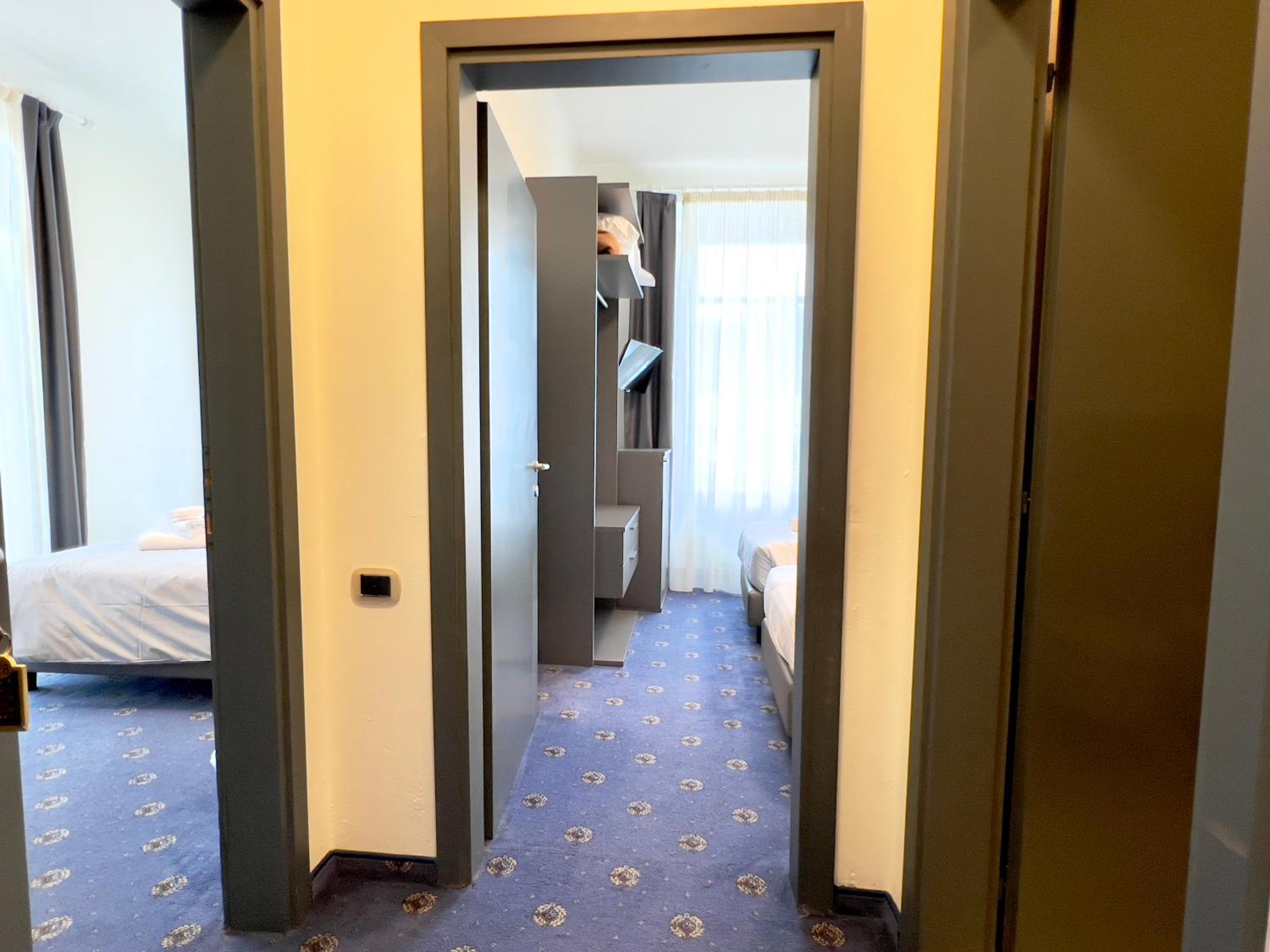 Deluxe Quadruple Room photo 2