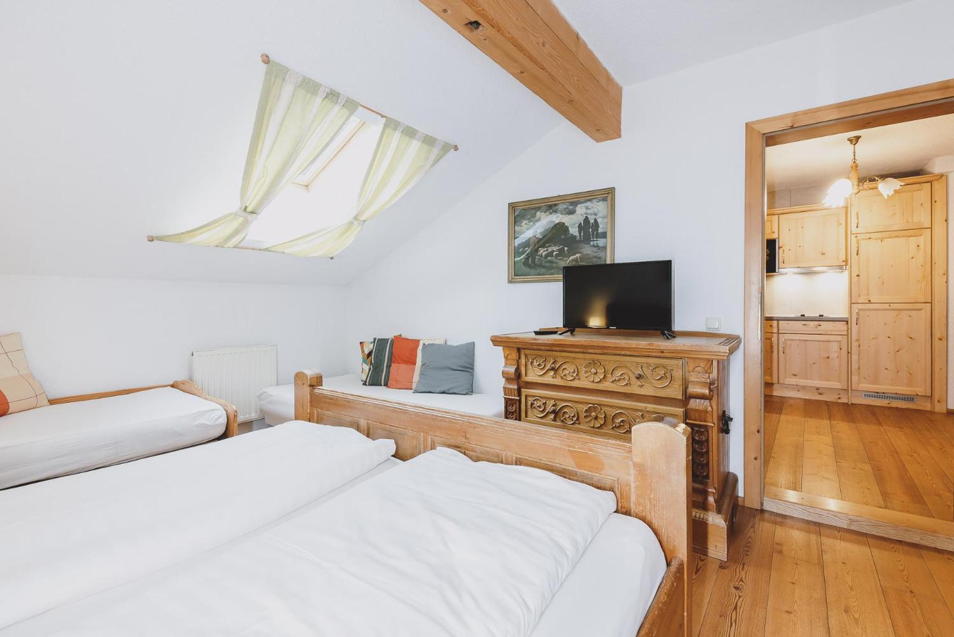 Apartment with Balcony and free spa entry to Alpentherme  photo 2