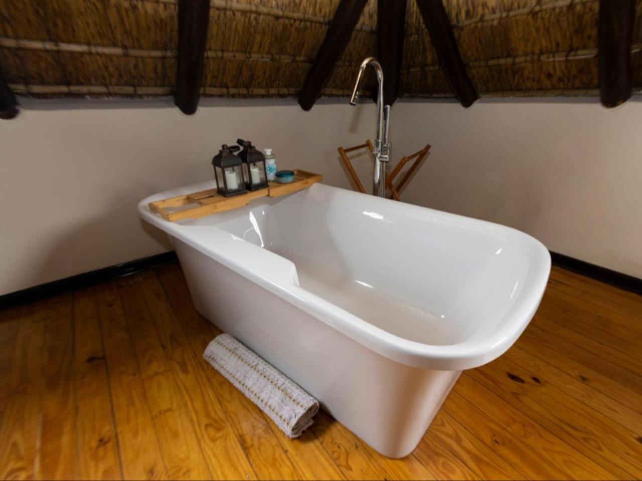 Luxury King Room photo 2