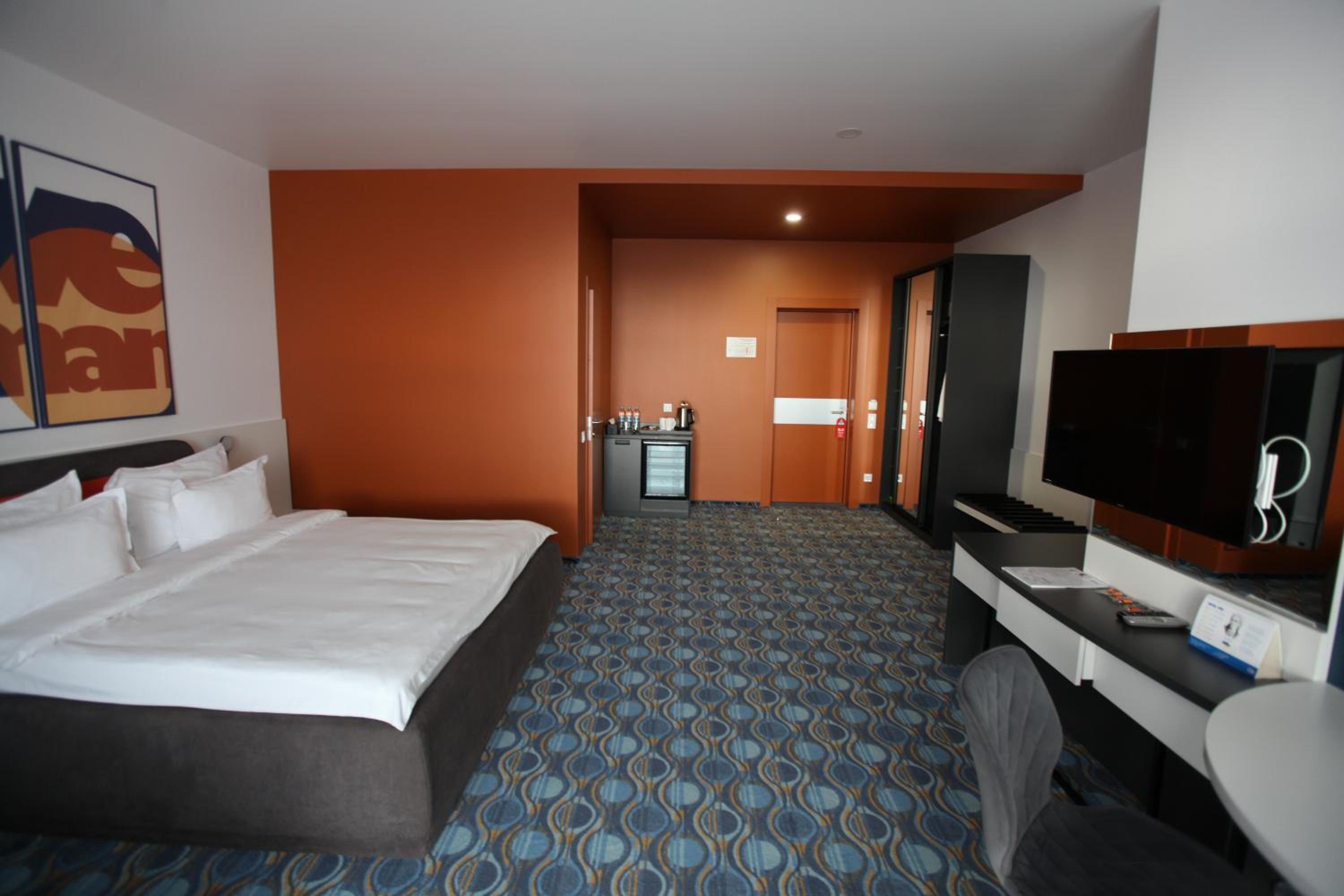 Junior Suite with Balcony photo 1