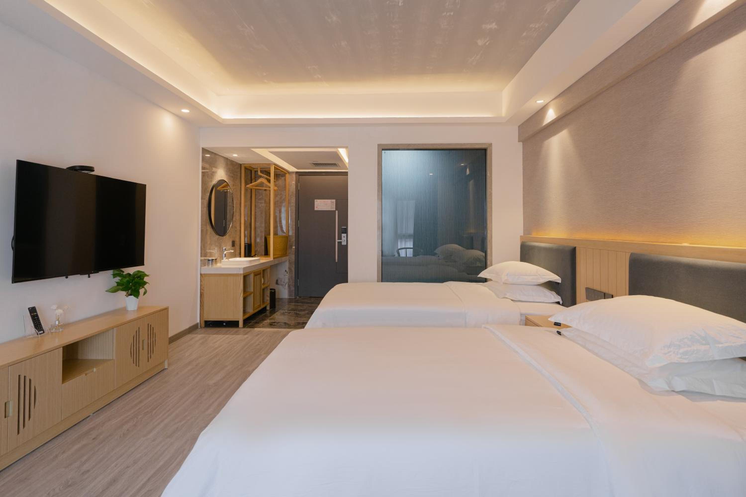 Deluxe Twin Room photo 2