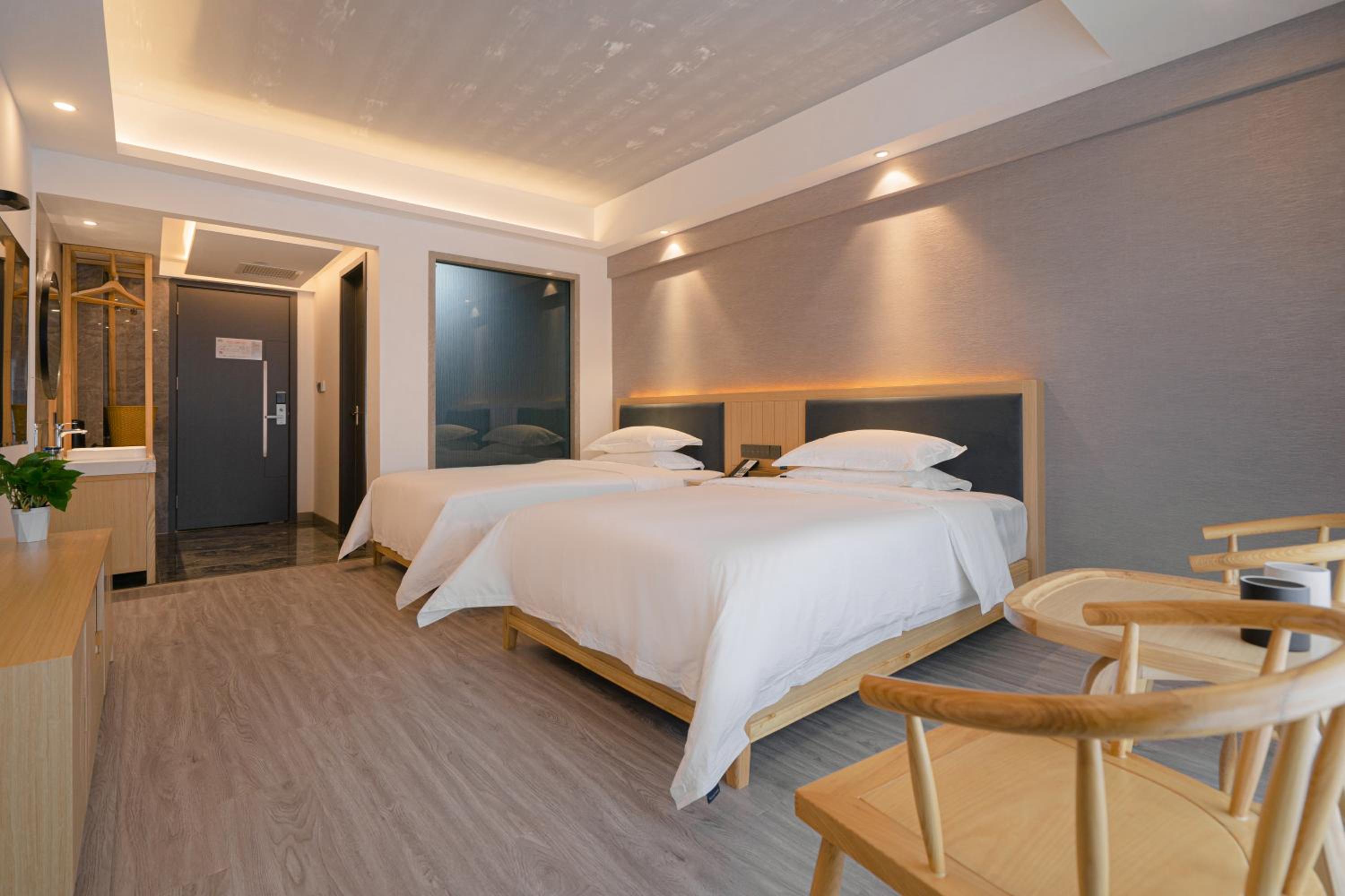 Deluxe Twin Room photo 1