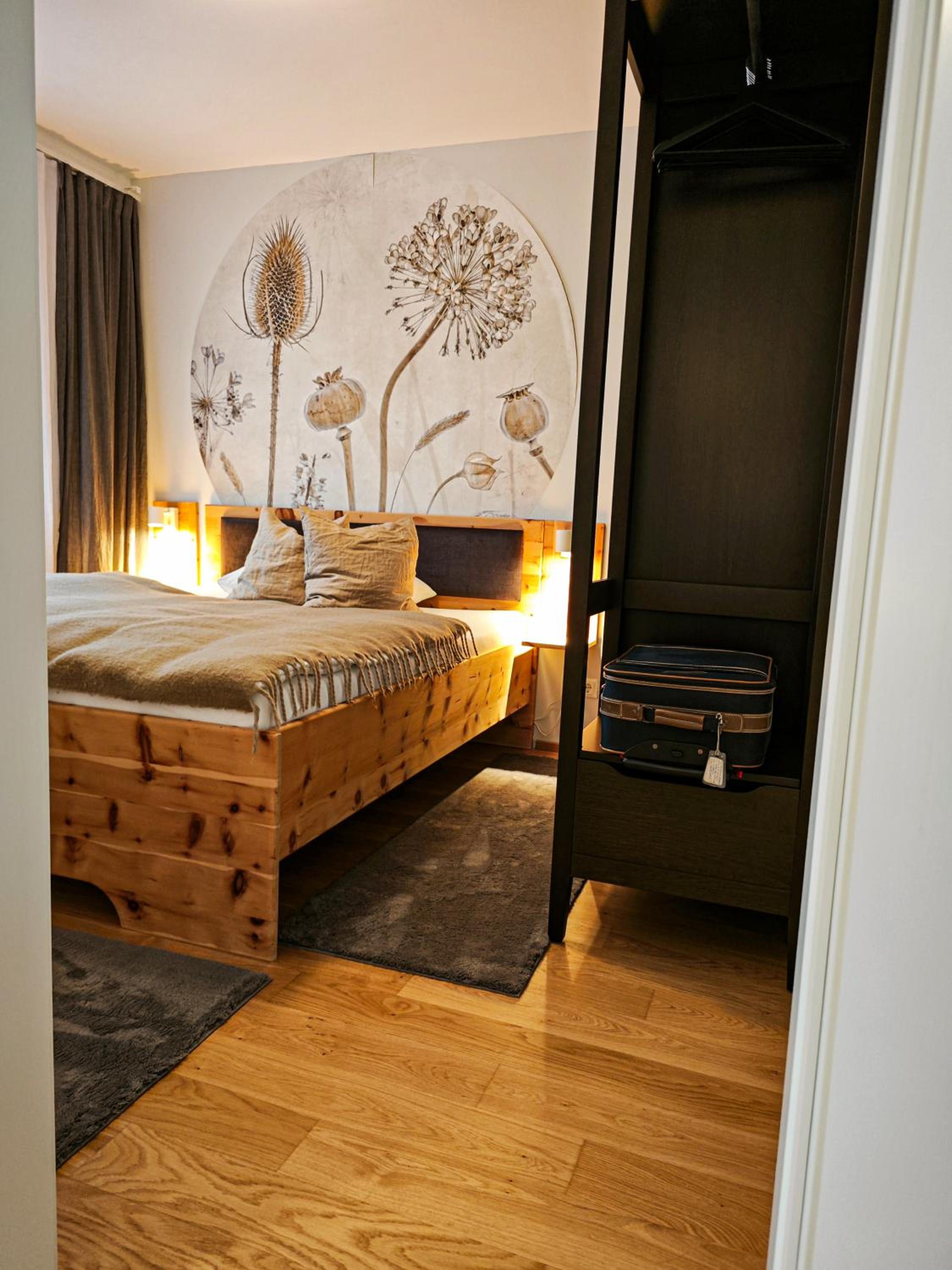 Apartment photo 2