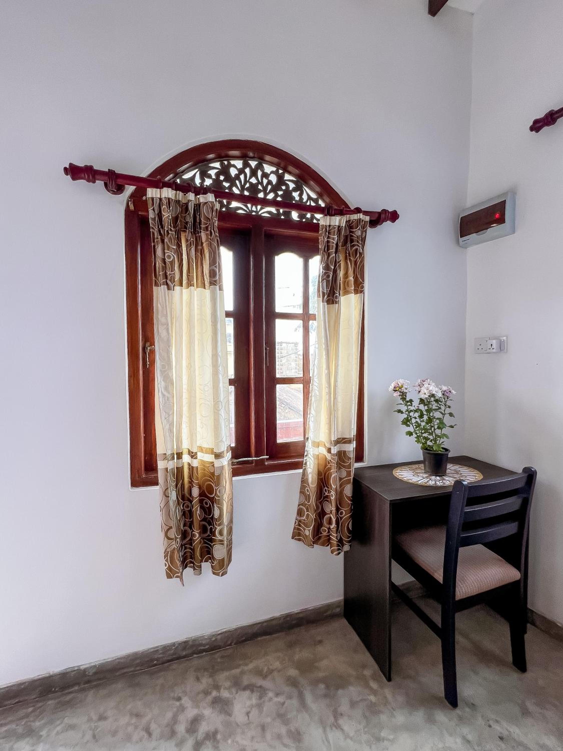One-Bedroom House photo 1