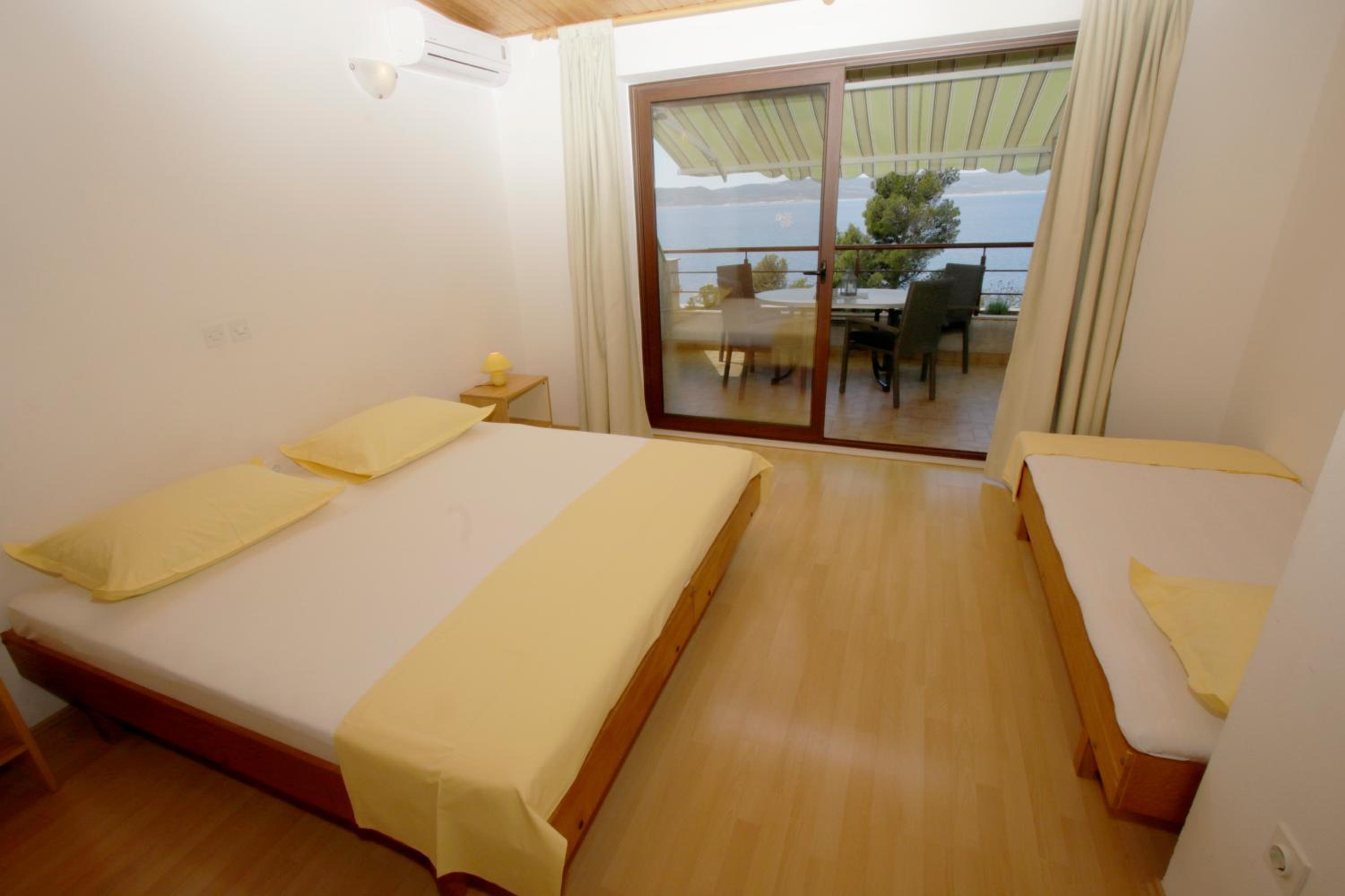 Three-Bedroom Apartment with View photo 1