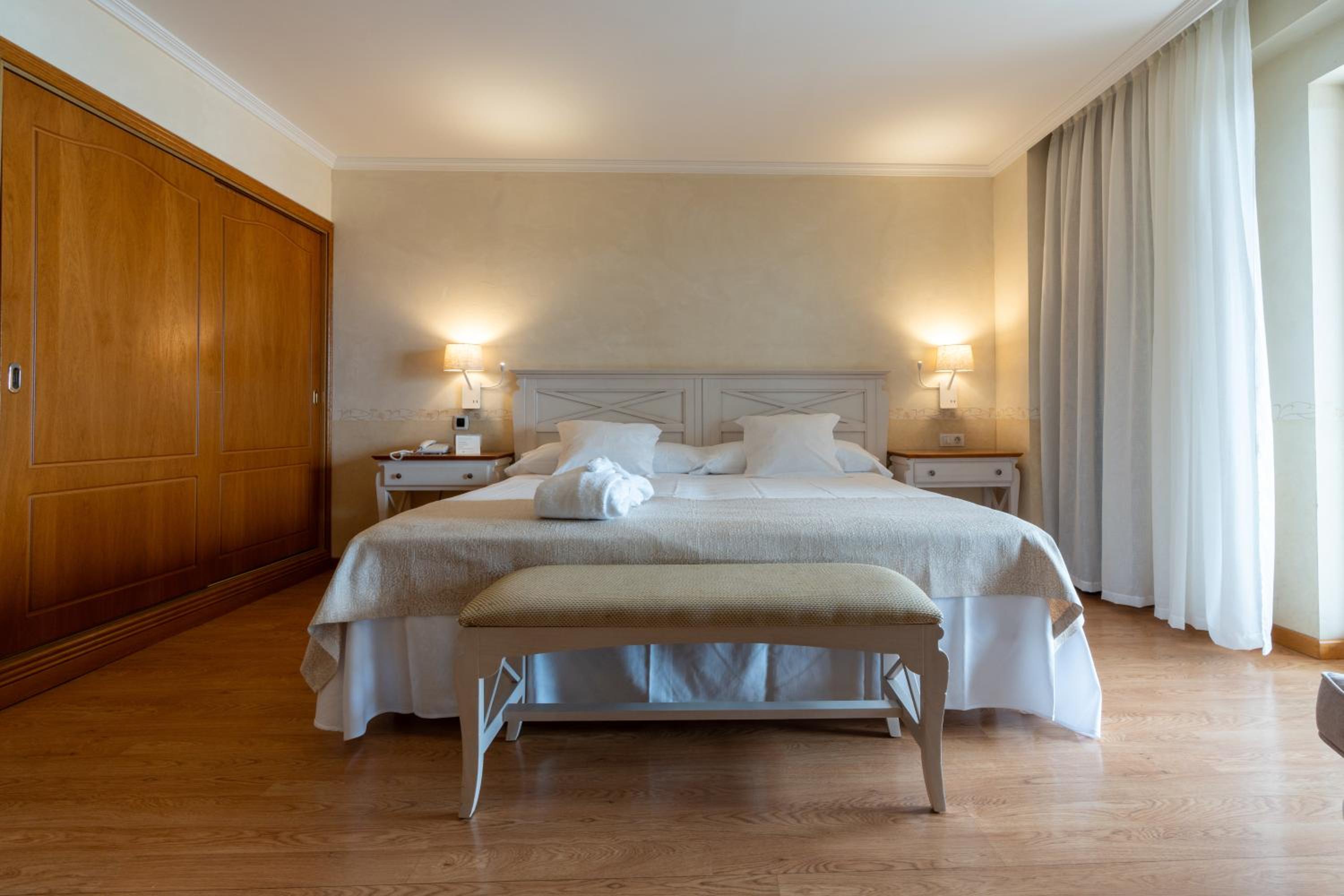 Habitación Doble o con Dos Camas Superior con Vista al Mar