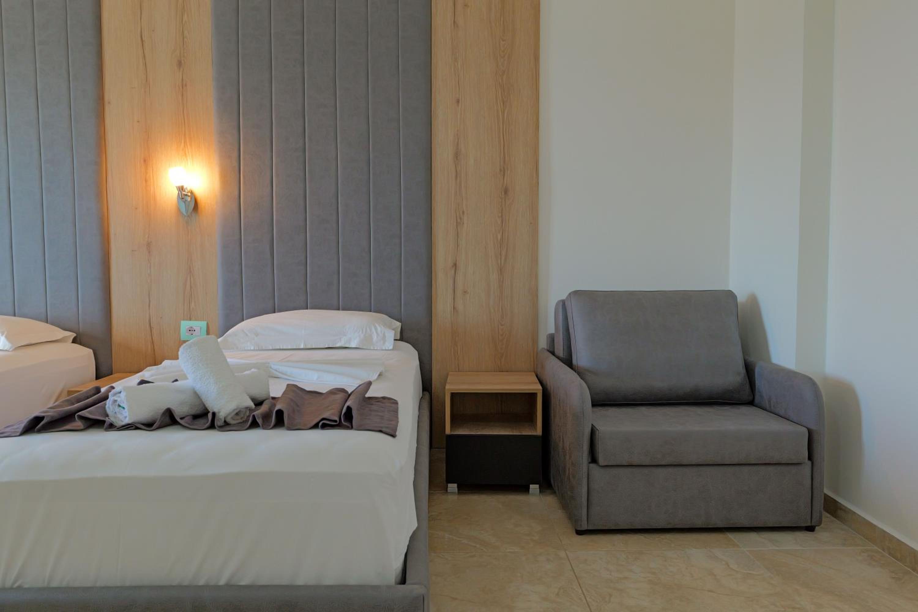 Triple Room with Sea View photo 2
