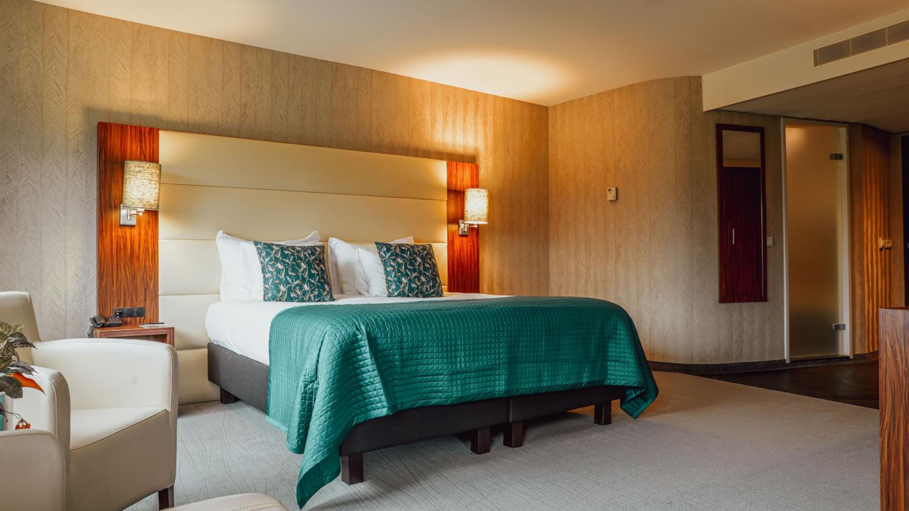 Luxury Quadruple Room - Photo 1