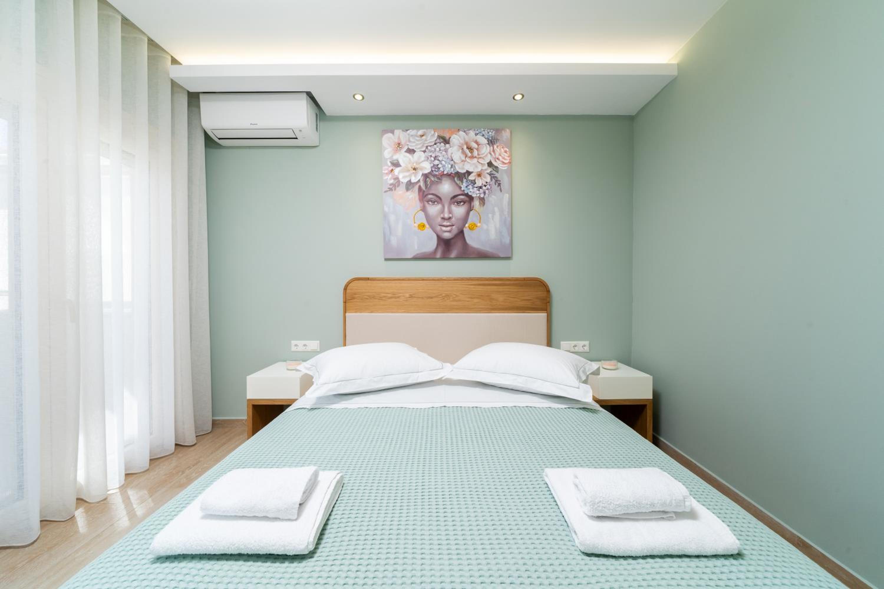 One-Bedroom Apartment With Balcony
