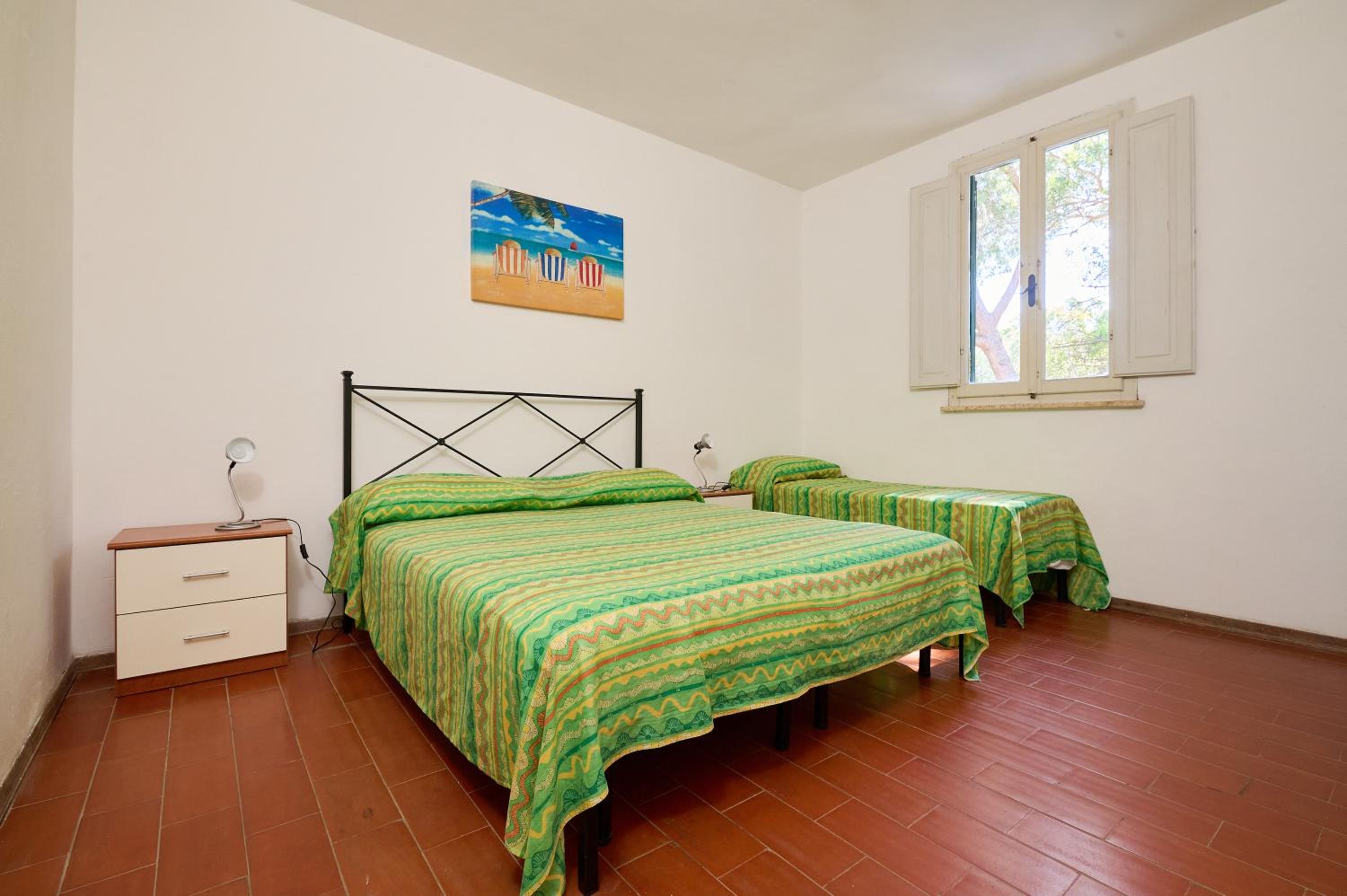 Two-Bedroom Deluxe Apartment with Garden View photo 1