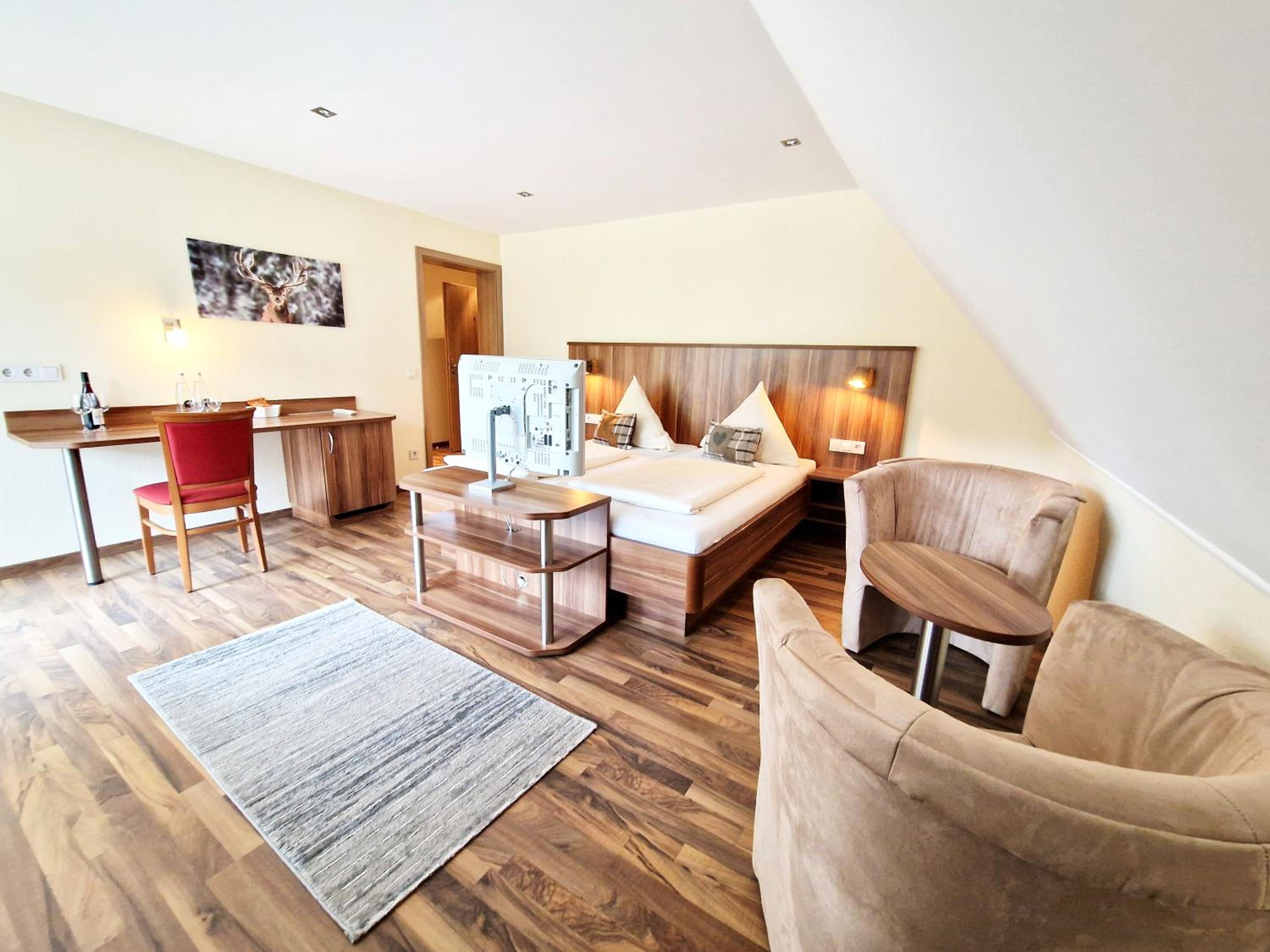 Deluxe Double Room with Balcony photo 2