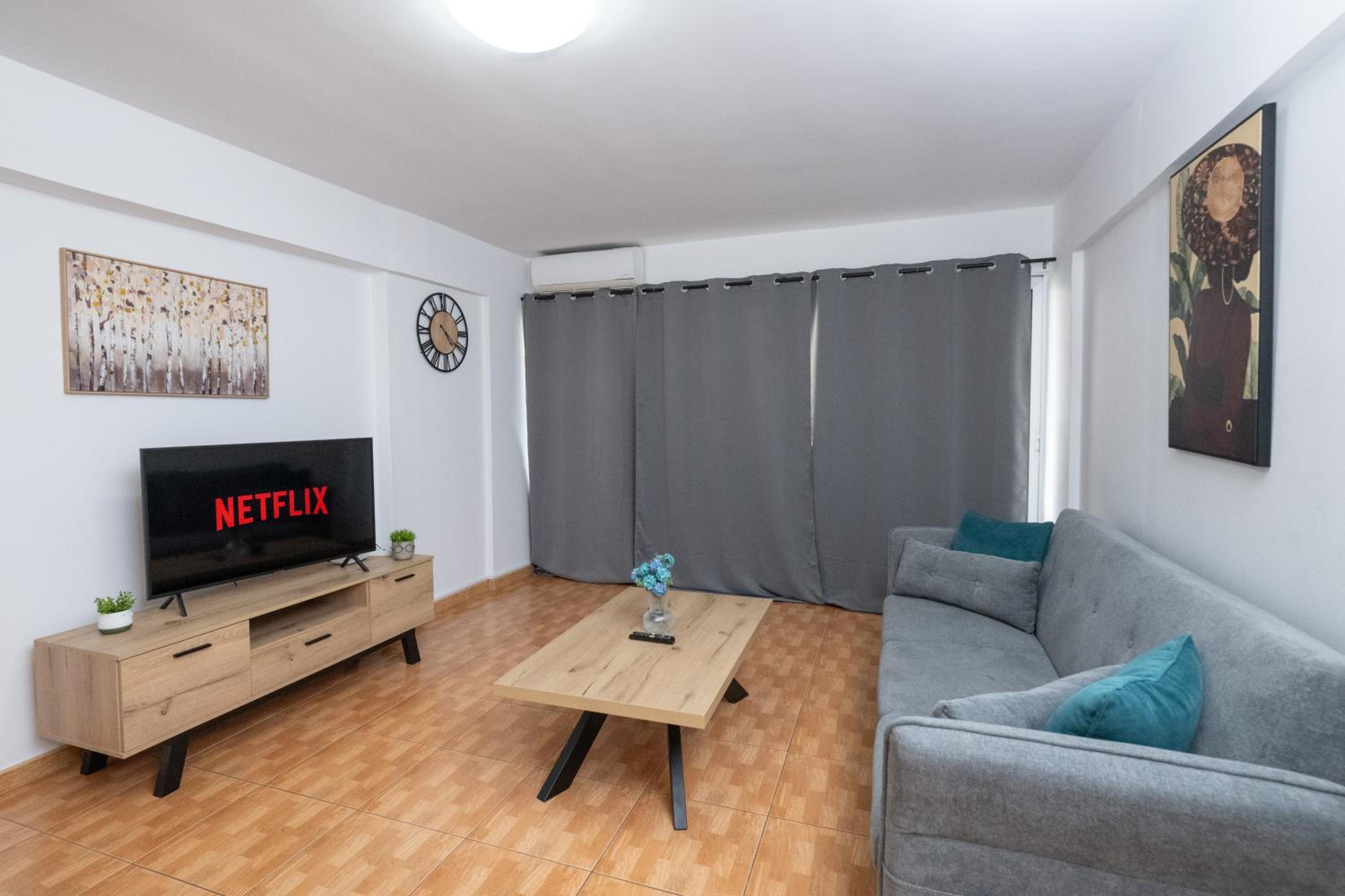 Deluxe Apartment