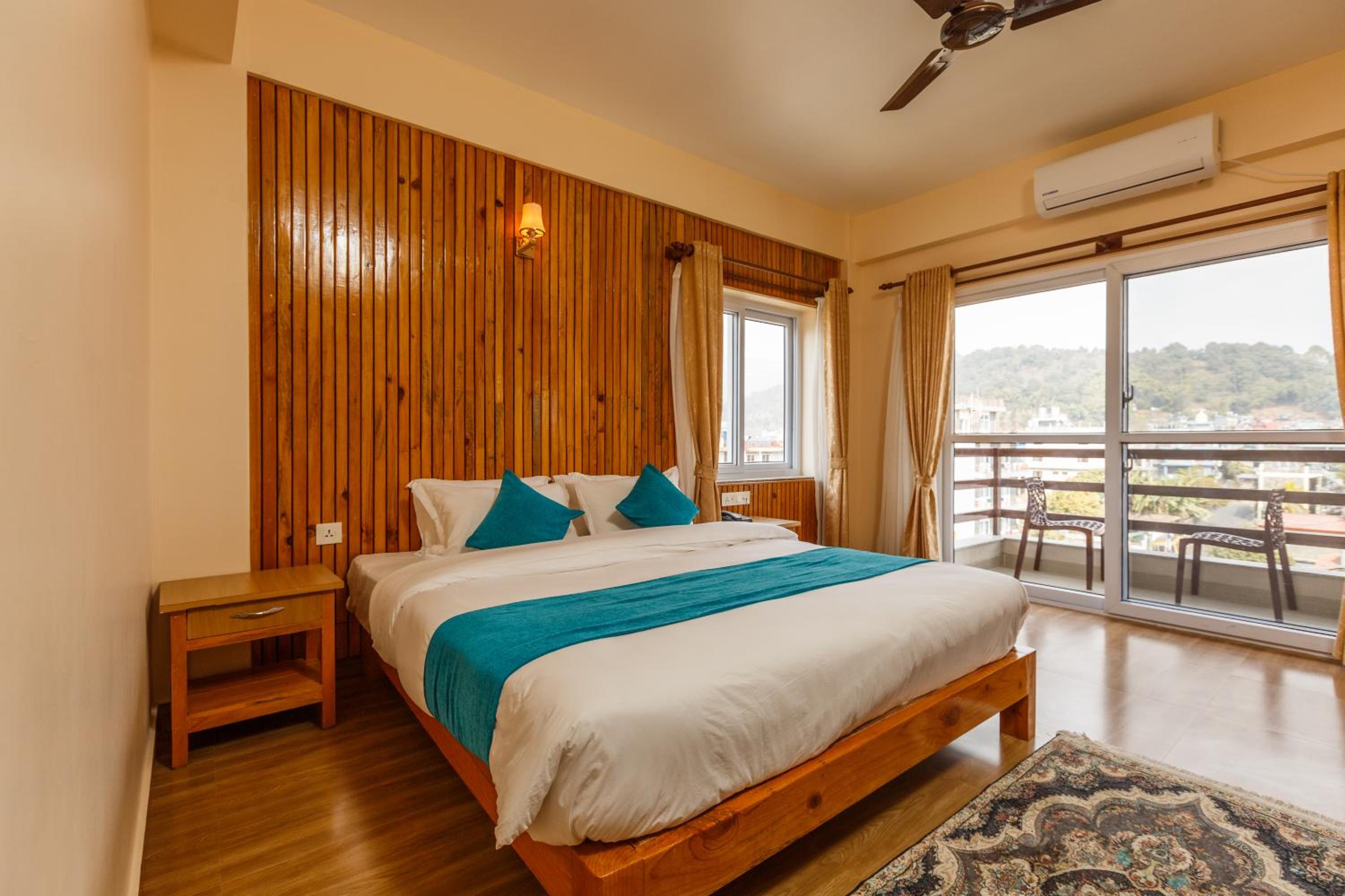 Double Room - Photo 5