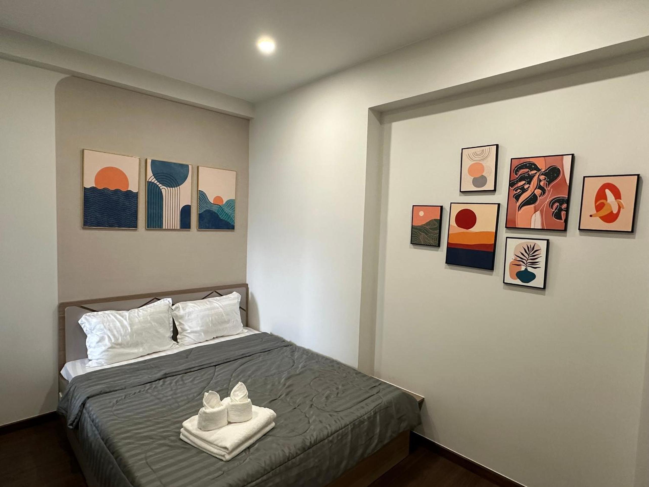 Two-Bedroom Apartment - Photo 25
