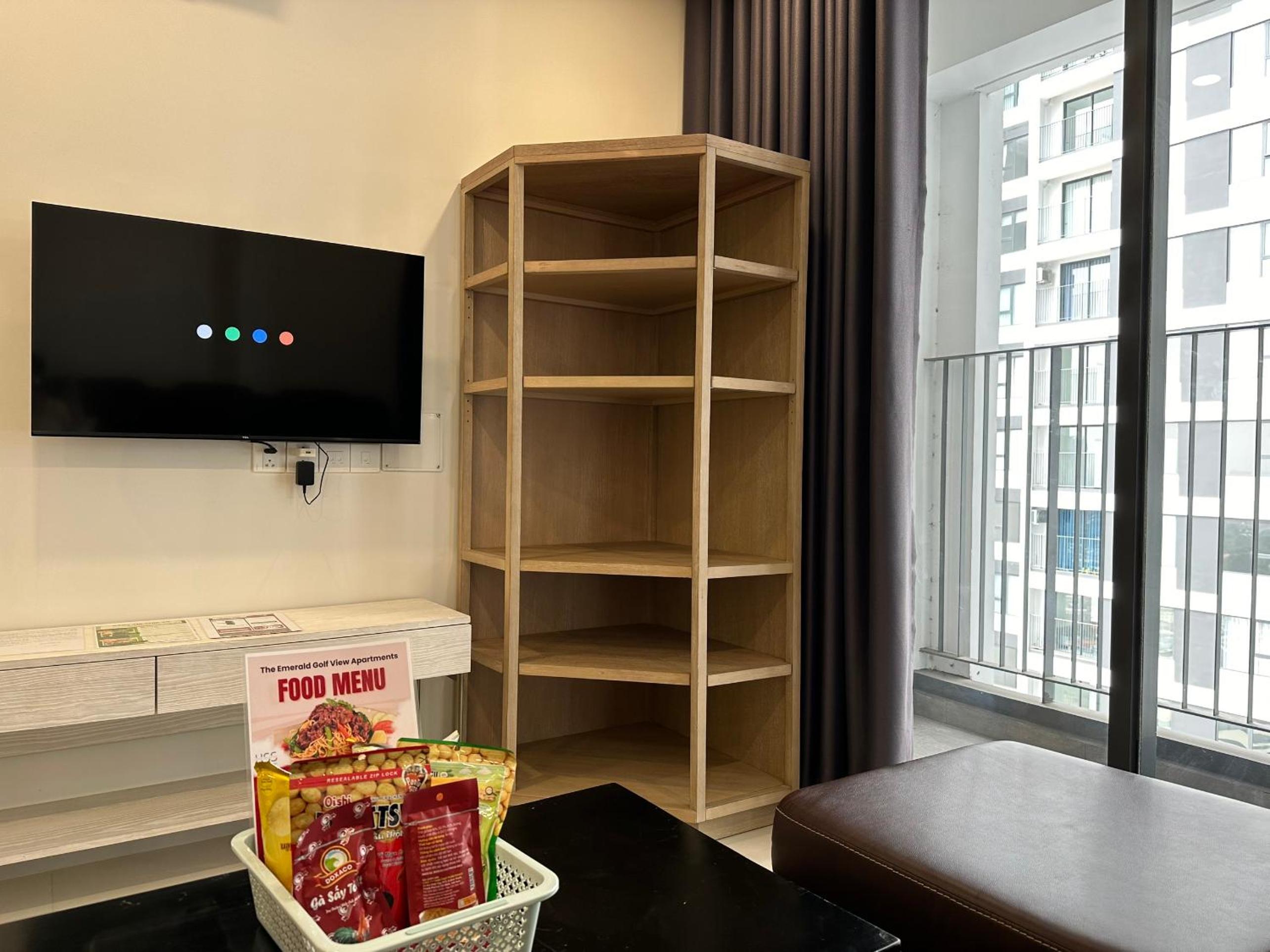 Three-Bedroom Apartment - Photo 10