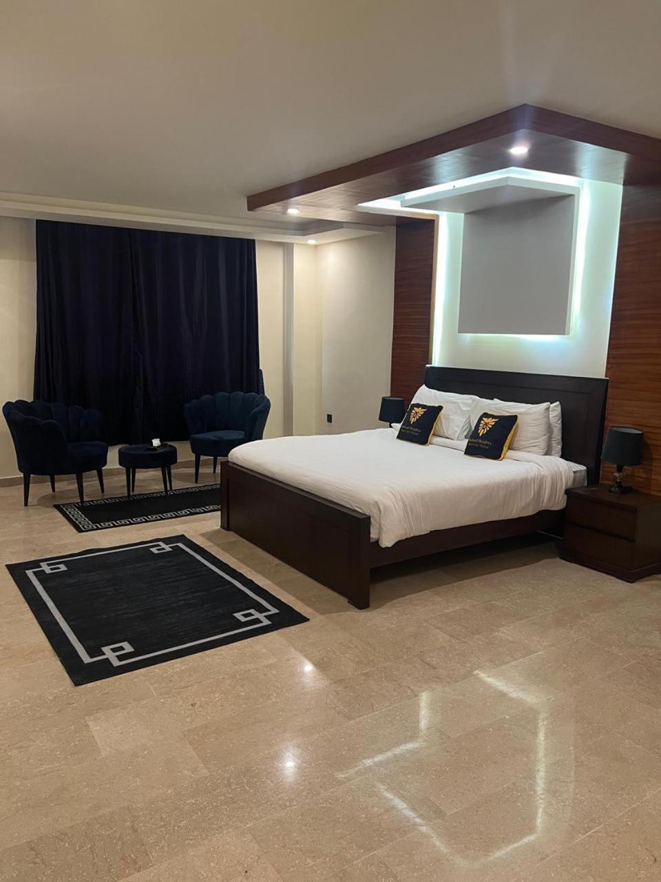 Junior Suite with Balcony