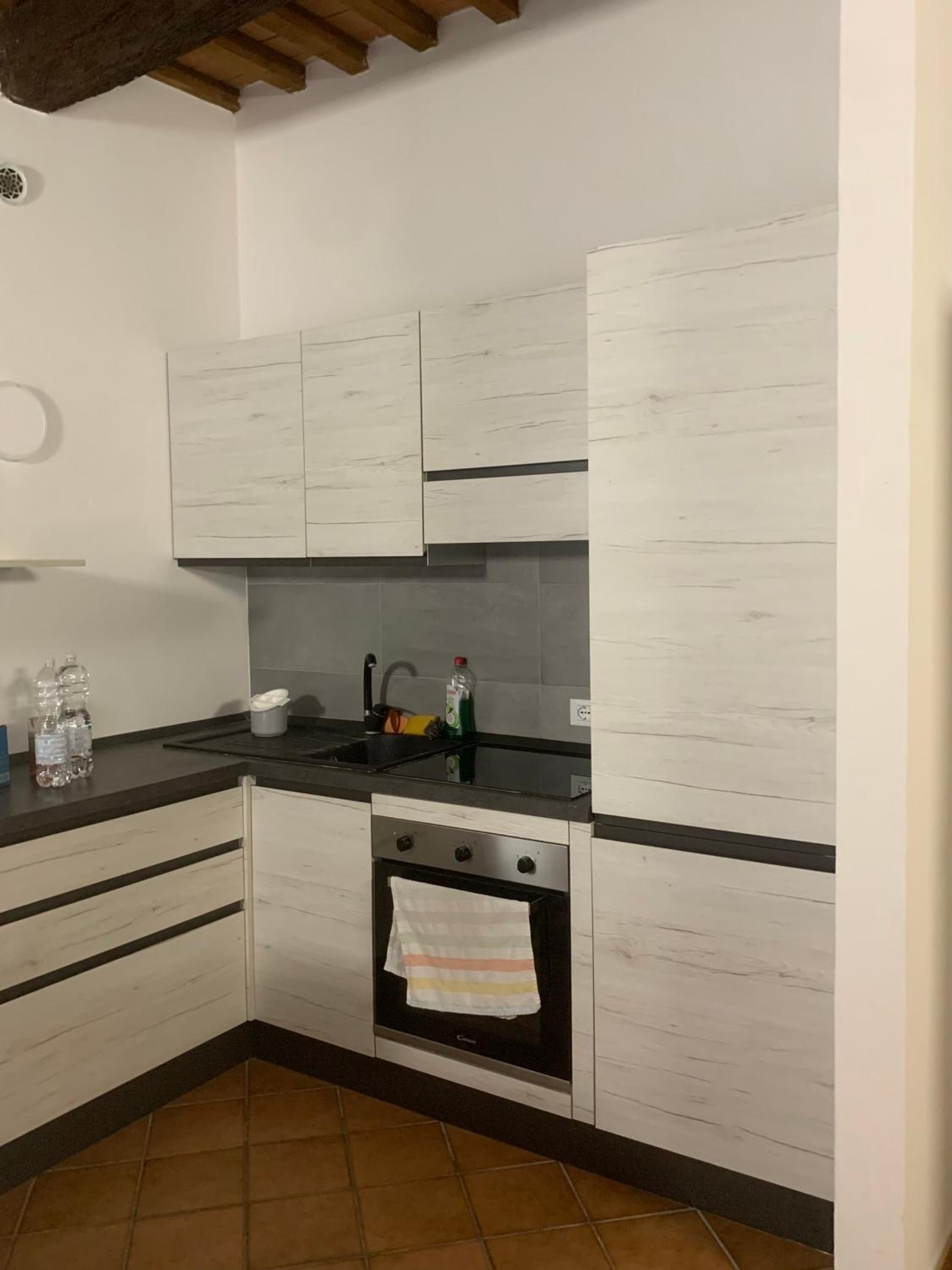 One-Bedroom Apartment photo 3