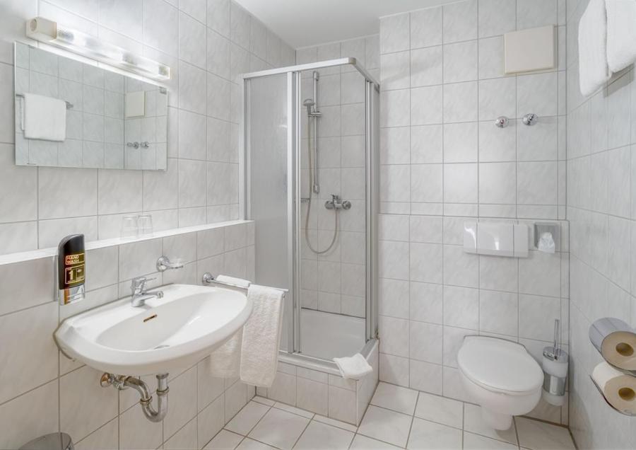 Double Room with Balcony photo 3