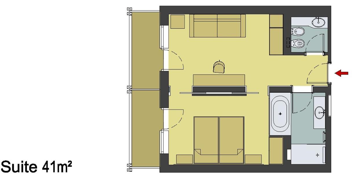 Junior Suite with Balcony - Photo 2